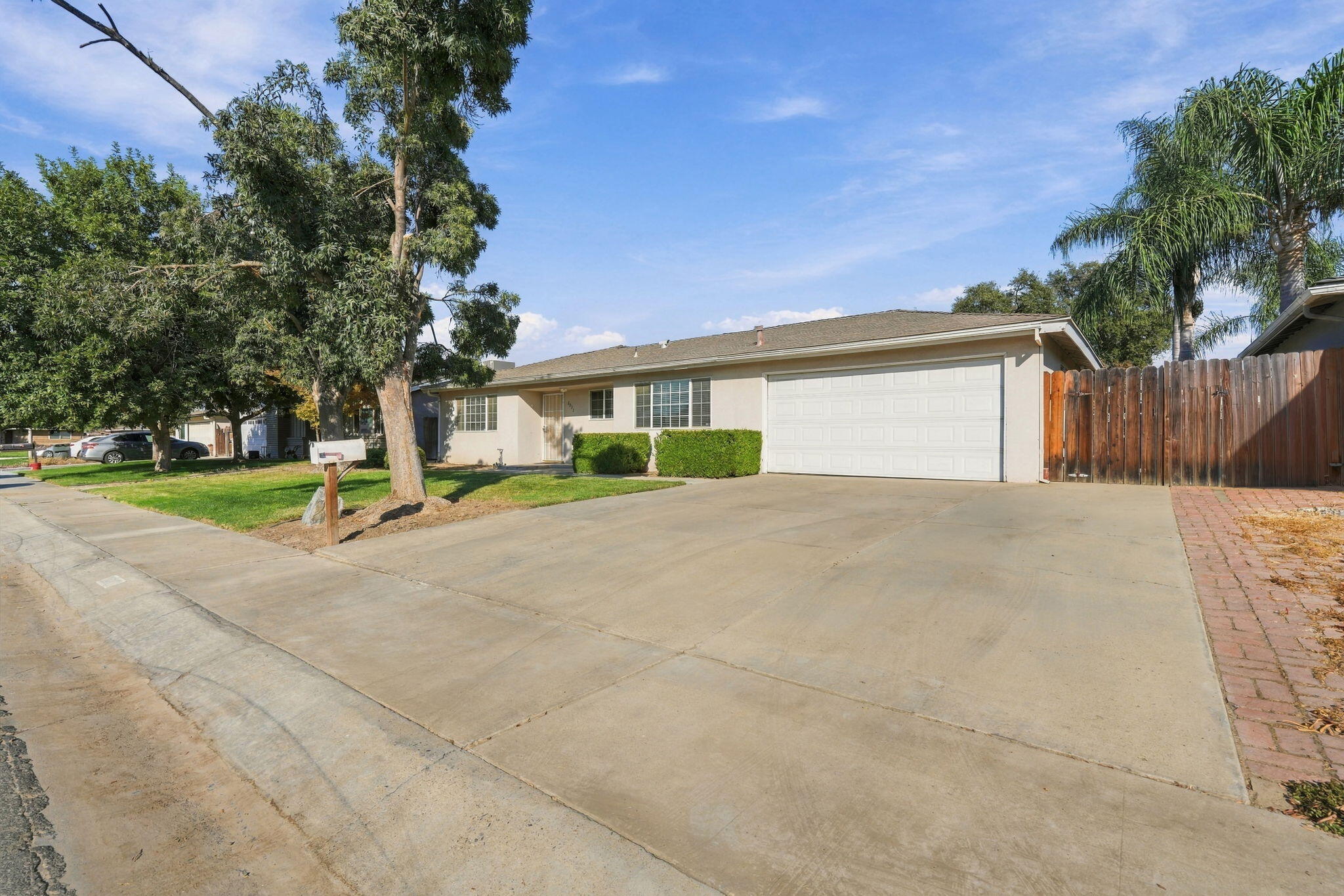 2922 S Verde Vista St, Visalia, CA 93277