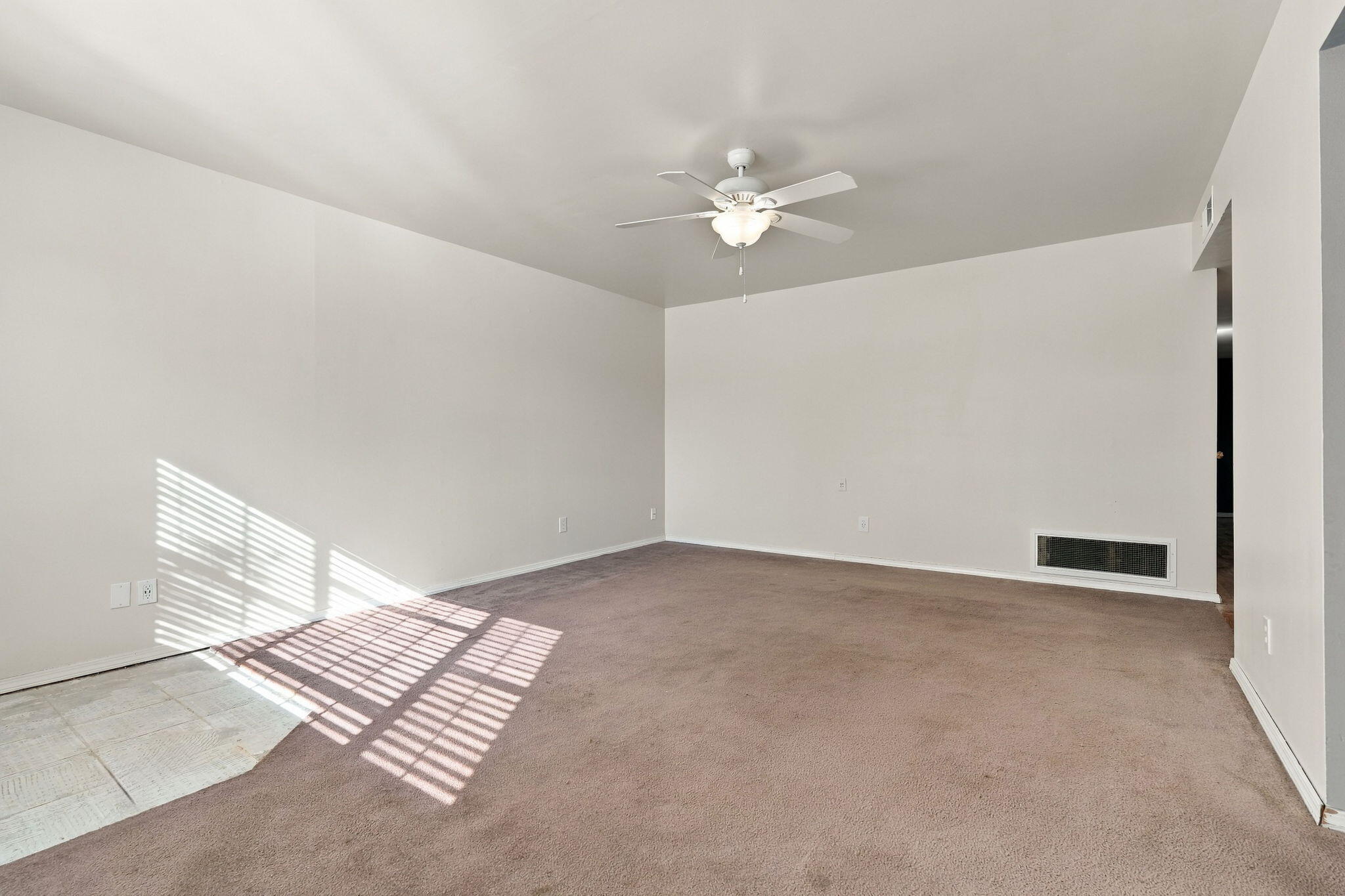 2922 S Verde Vista St, Visalia, CA 93277