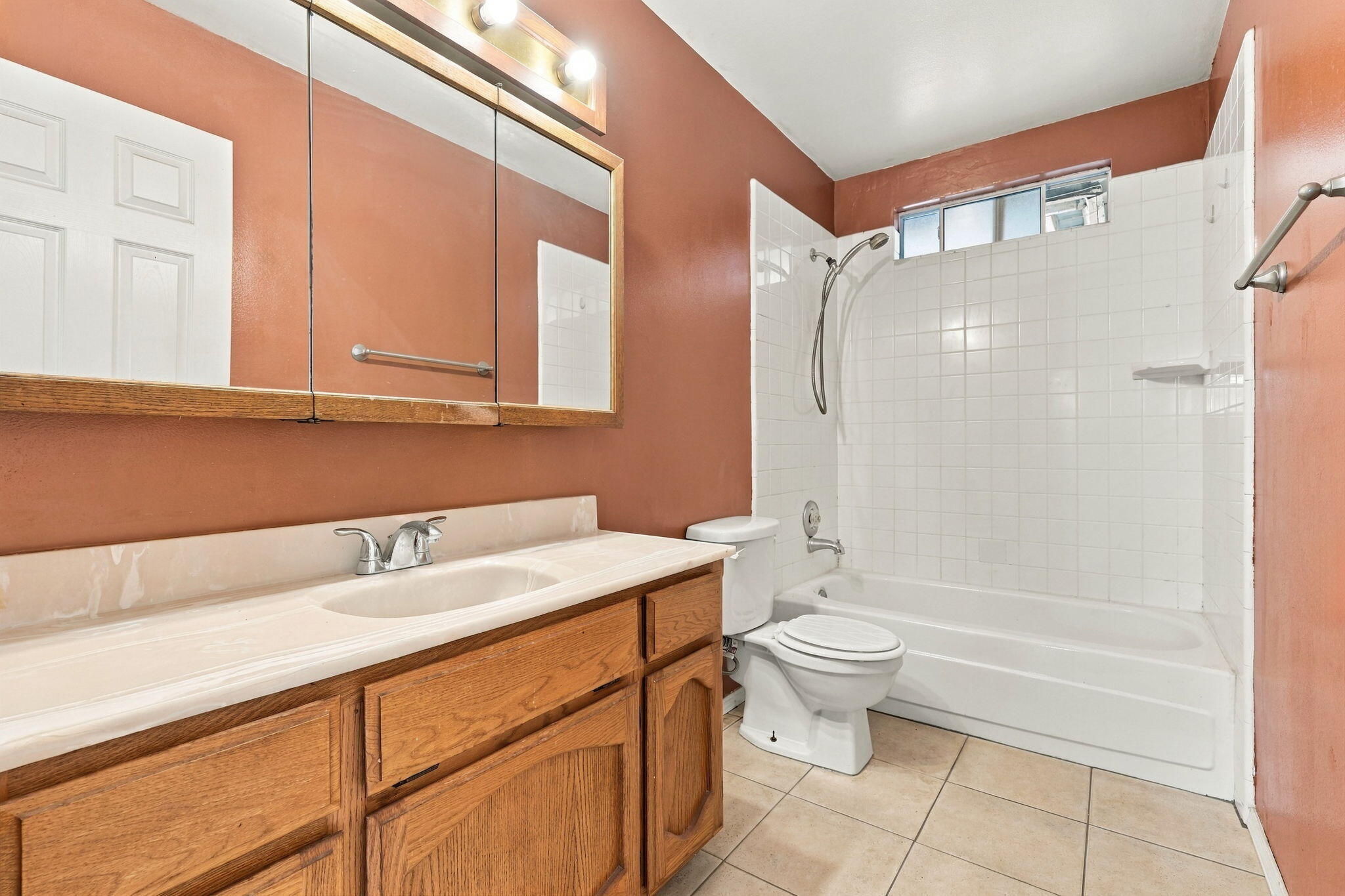 2922 S Verde Vista St, Visalia, CA 93277