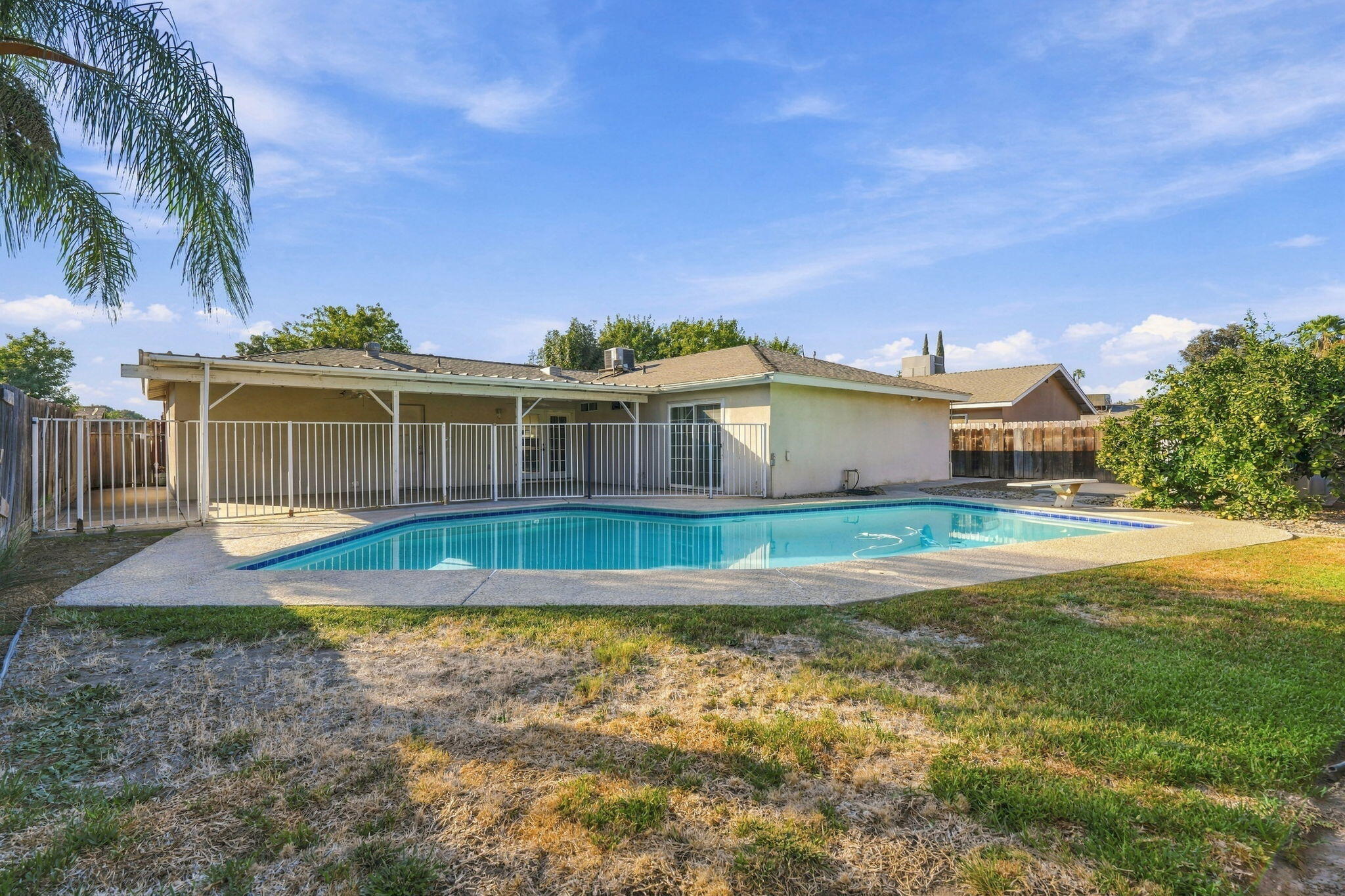 2922 S Verde Vista St, Visalia, CA 93277