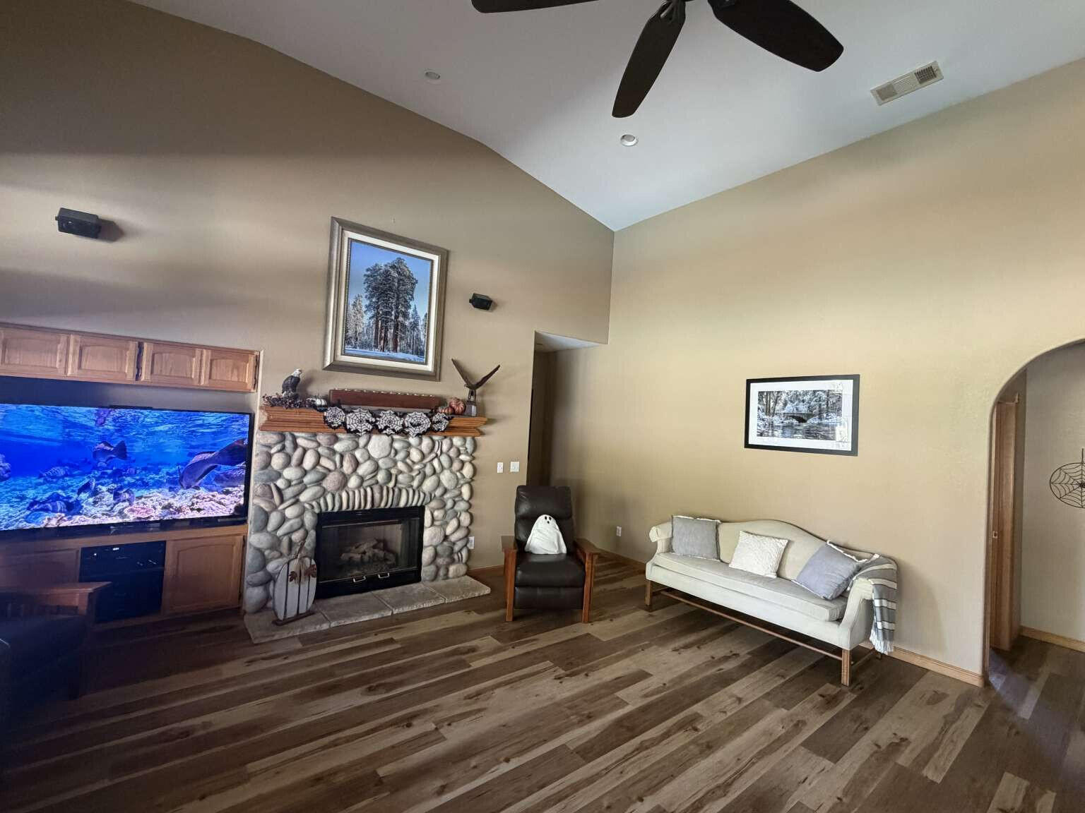 6312 W Judy Ave, Visalia, CA 93277