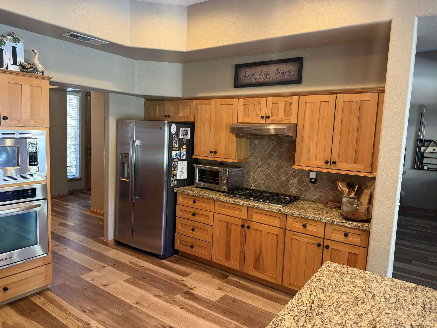 6312 W Judy Ave, Visalia, CA 93277