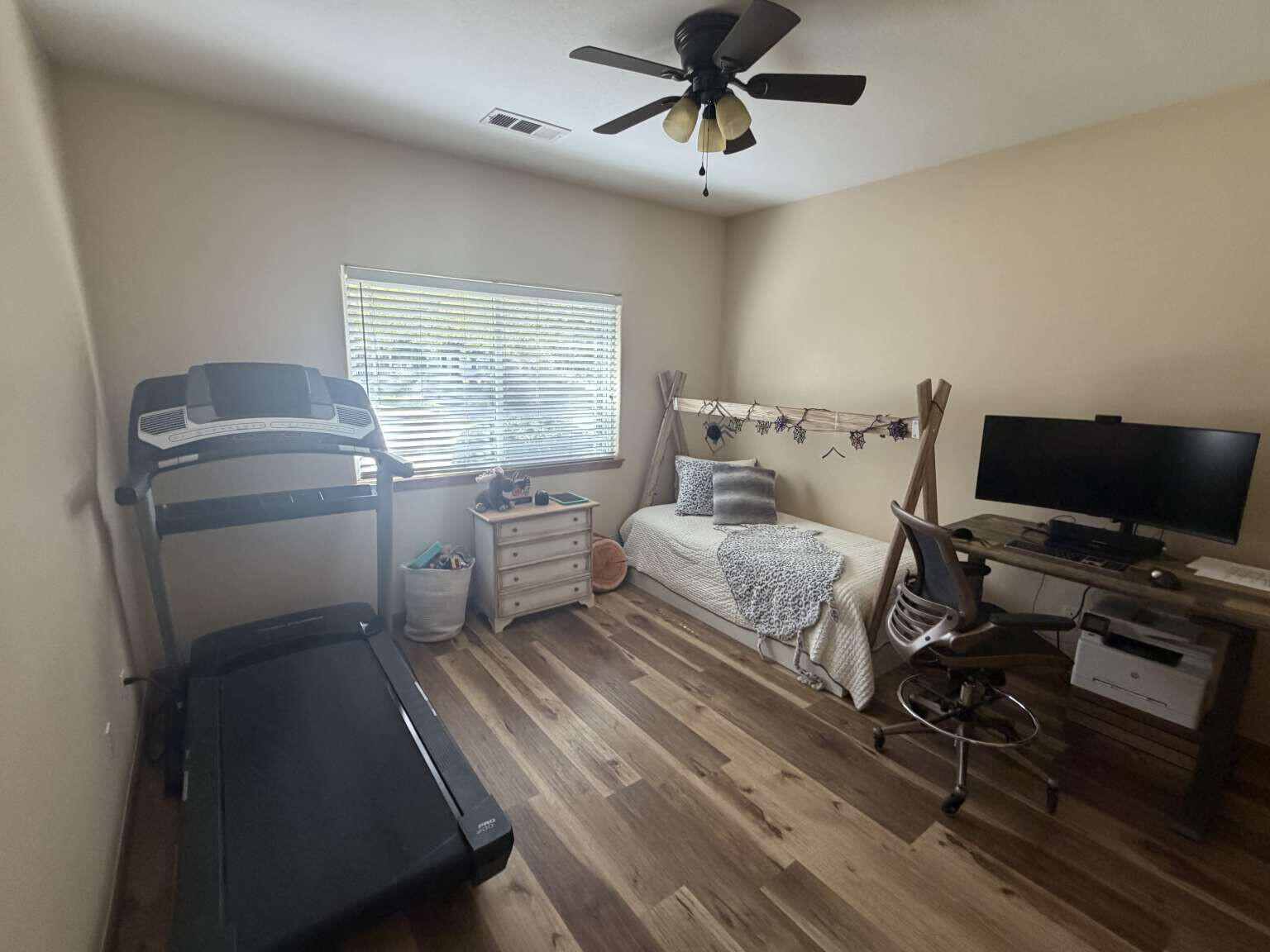 6312 W Judy Ave, Visalia, CA 93277