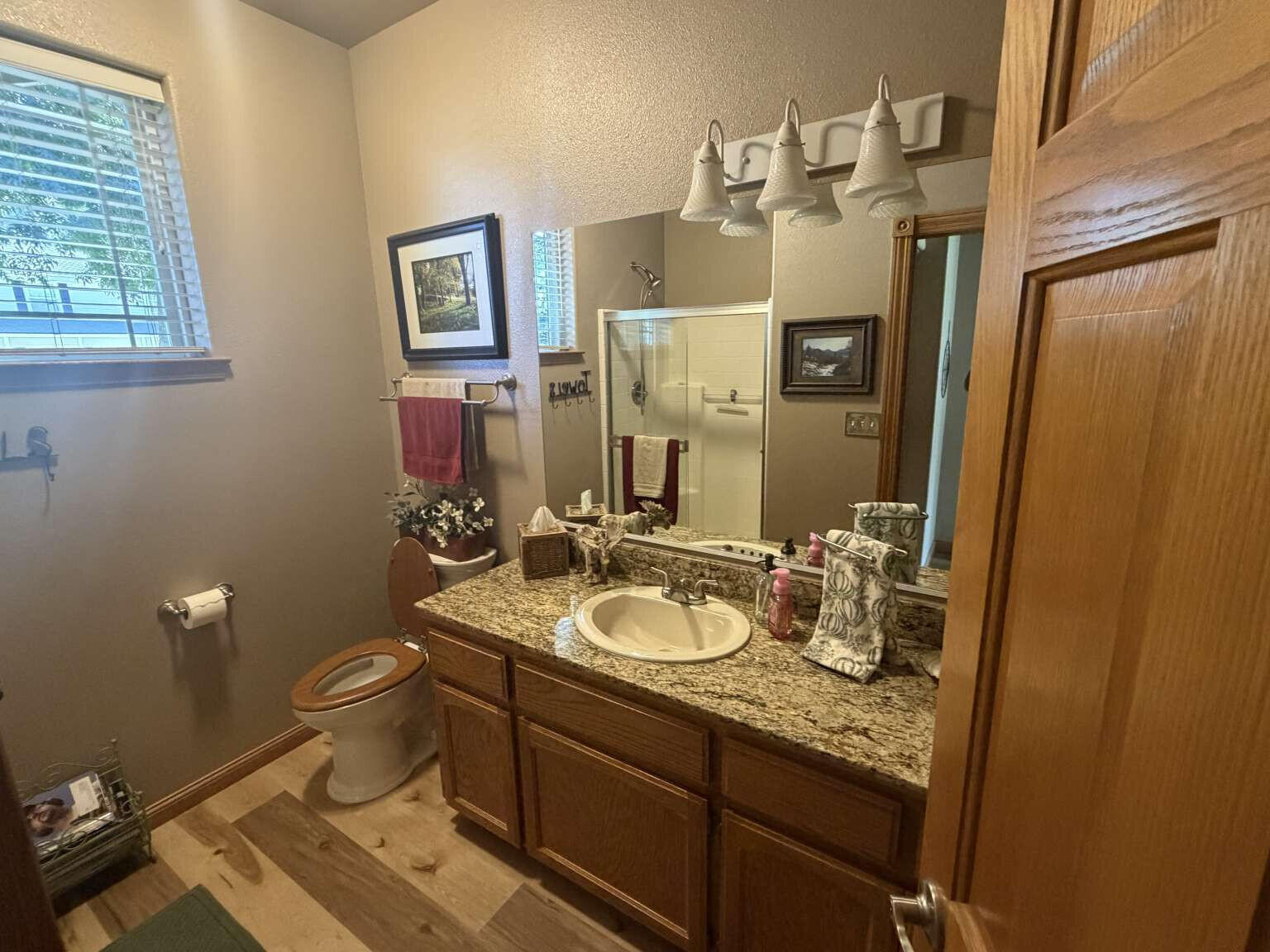 6312 W Judy Ave, Visalia, CA 93277