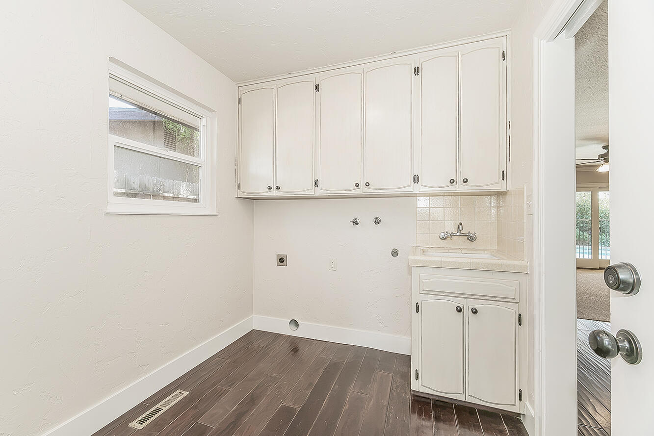 783 W Carpenter Ave, Reedley, CA 93654