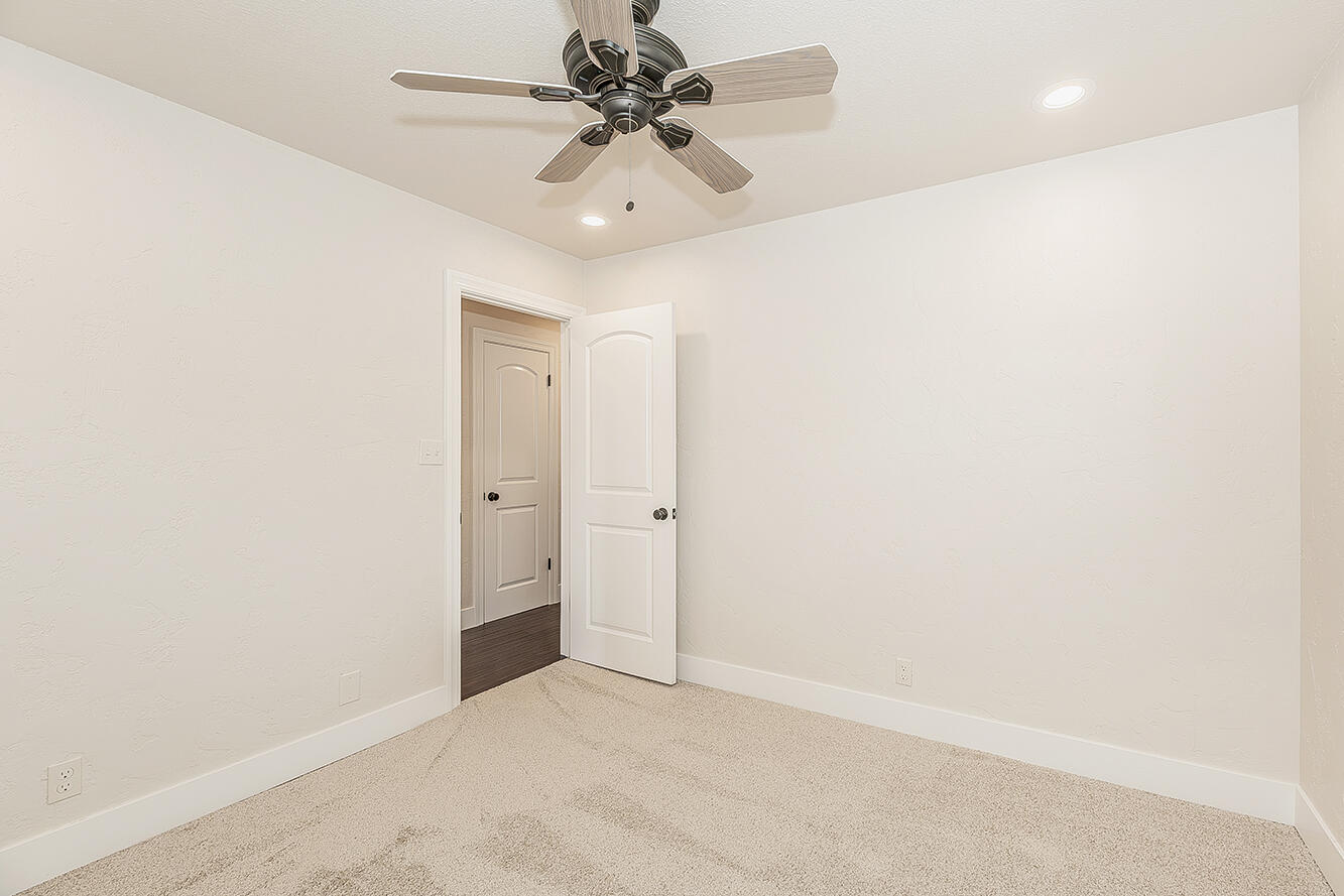 783 W Carpenter Ave, Reedley, CA 93654