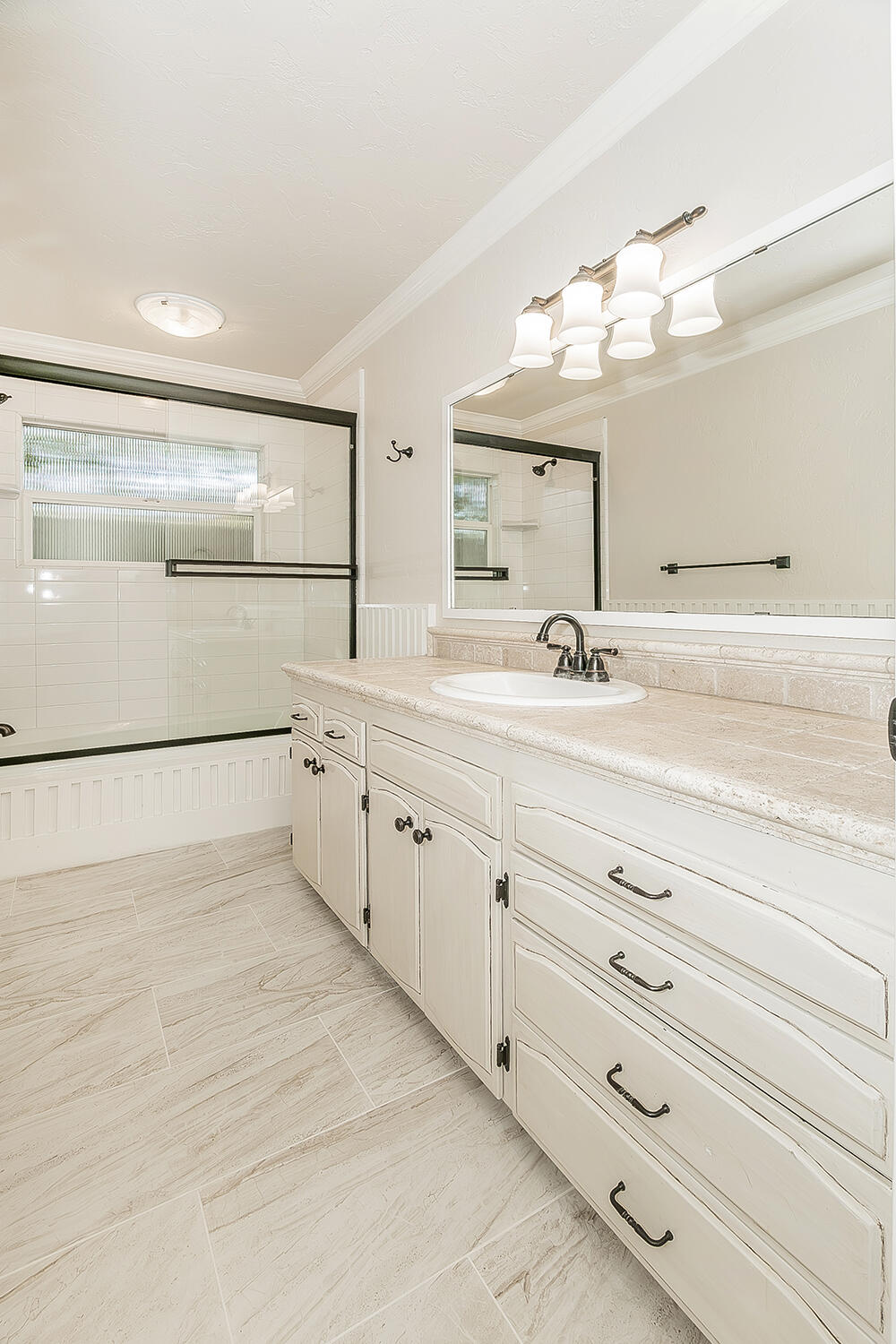 783 W Carpenter Ave, Reedley, CA 93654