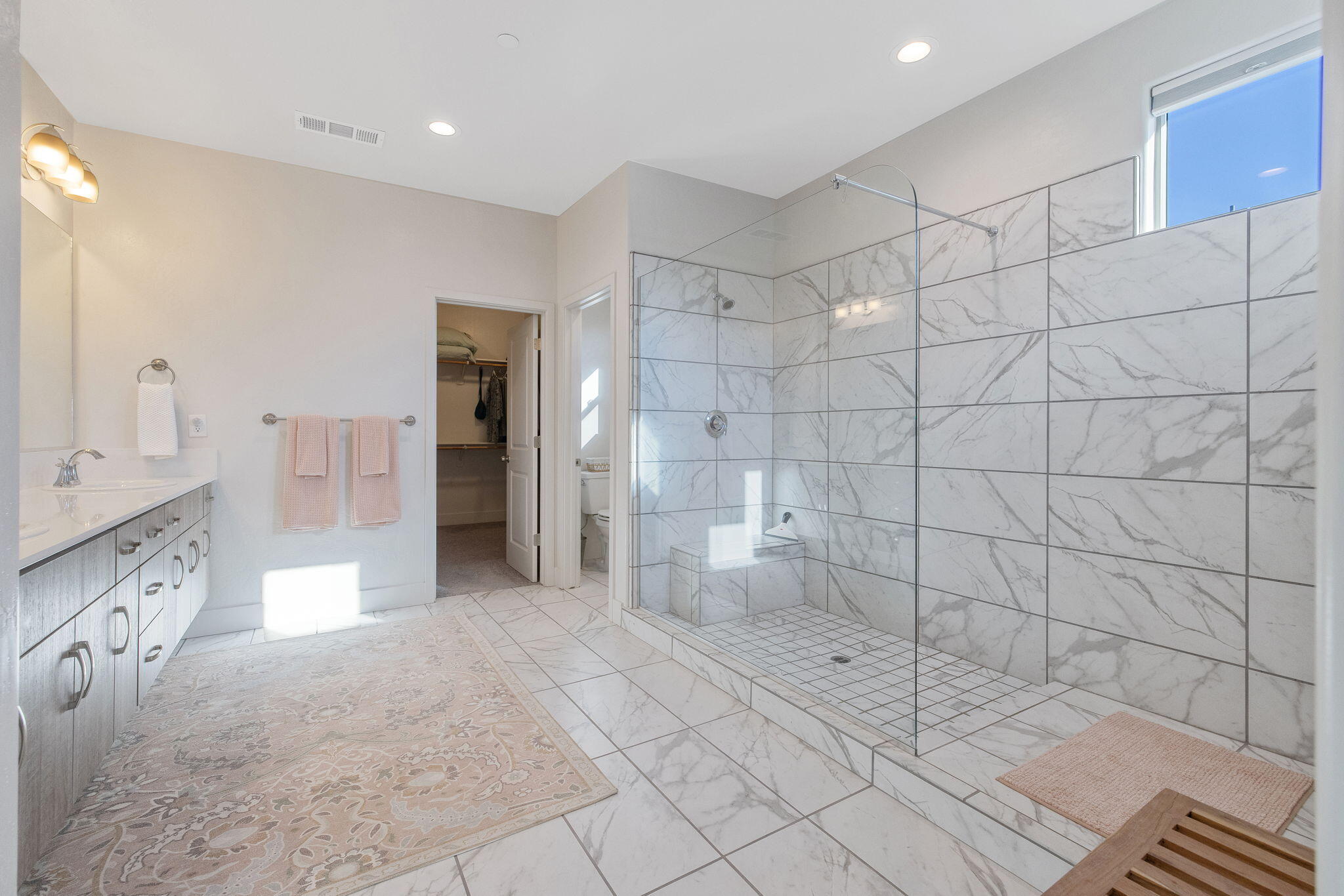 3345 W Florence Ave, Visalia, CA 93277