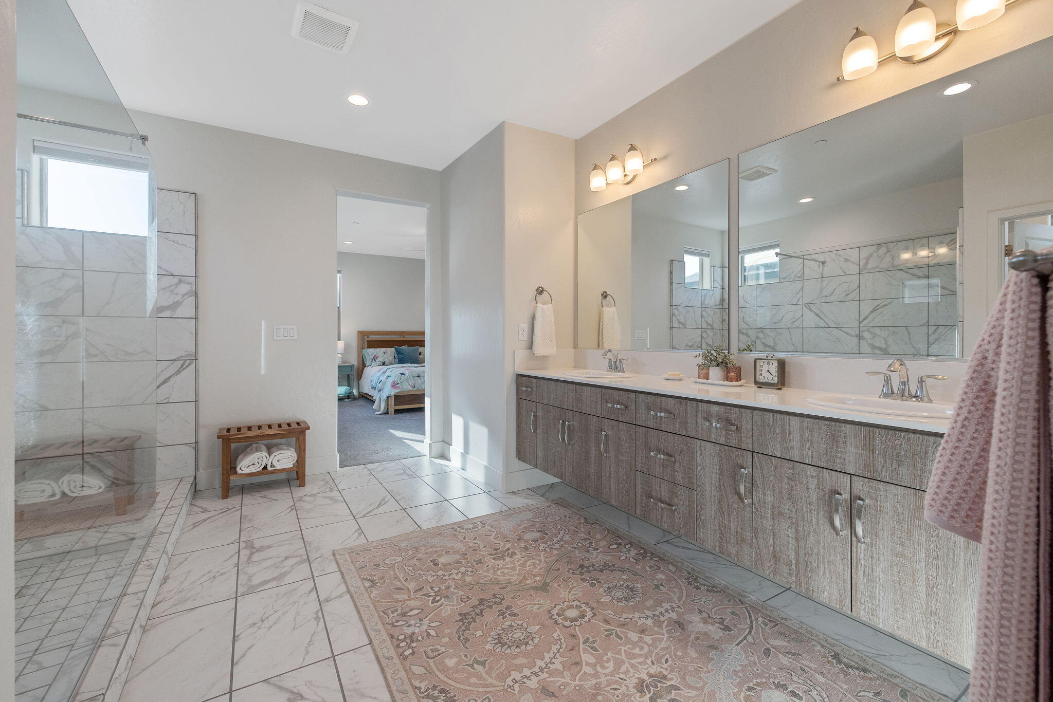 3345 W Florence Ave, Visalia, CA 93277