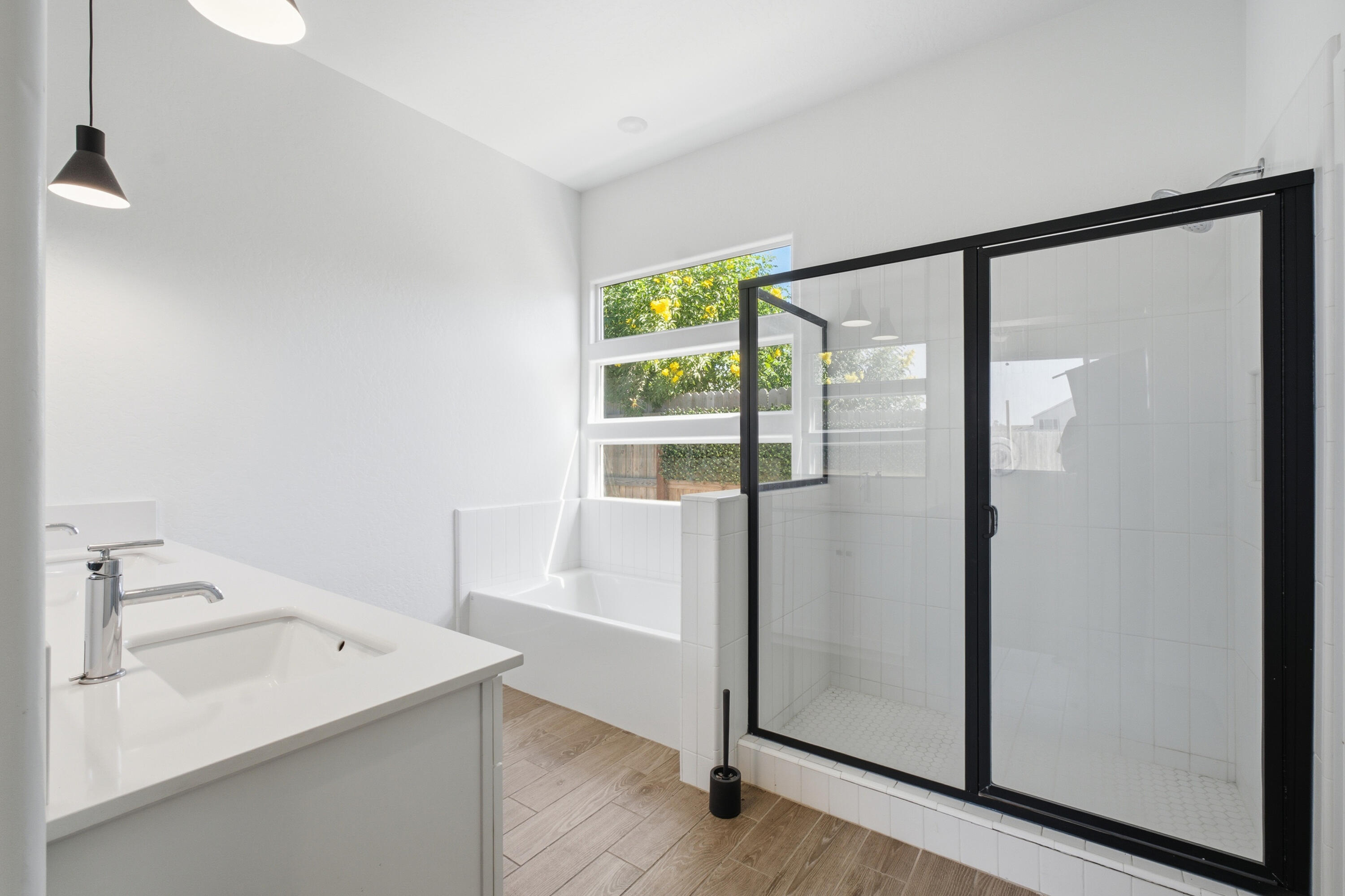 Open Photo