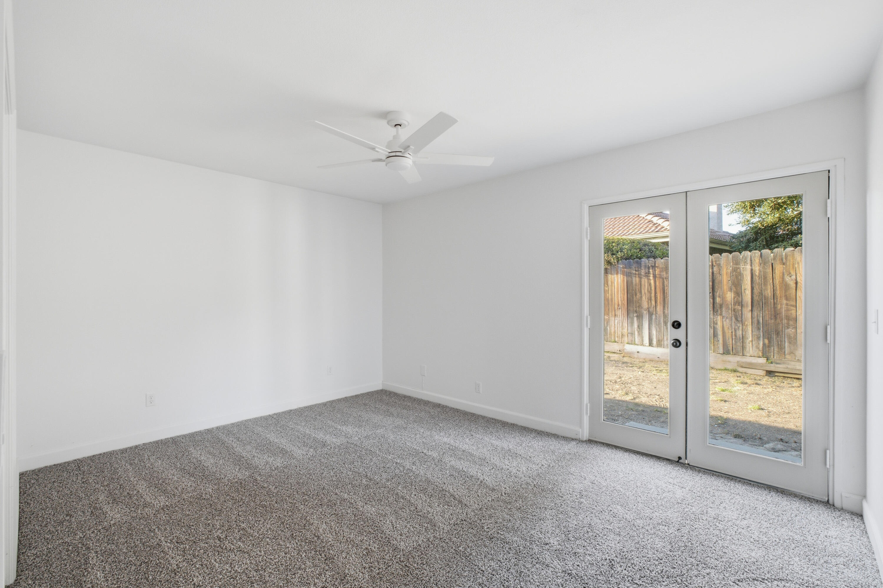 626 W Dorothea Ave, Visalia, CA 93277
