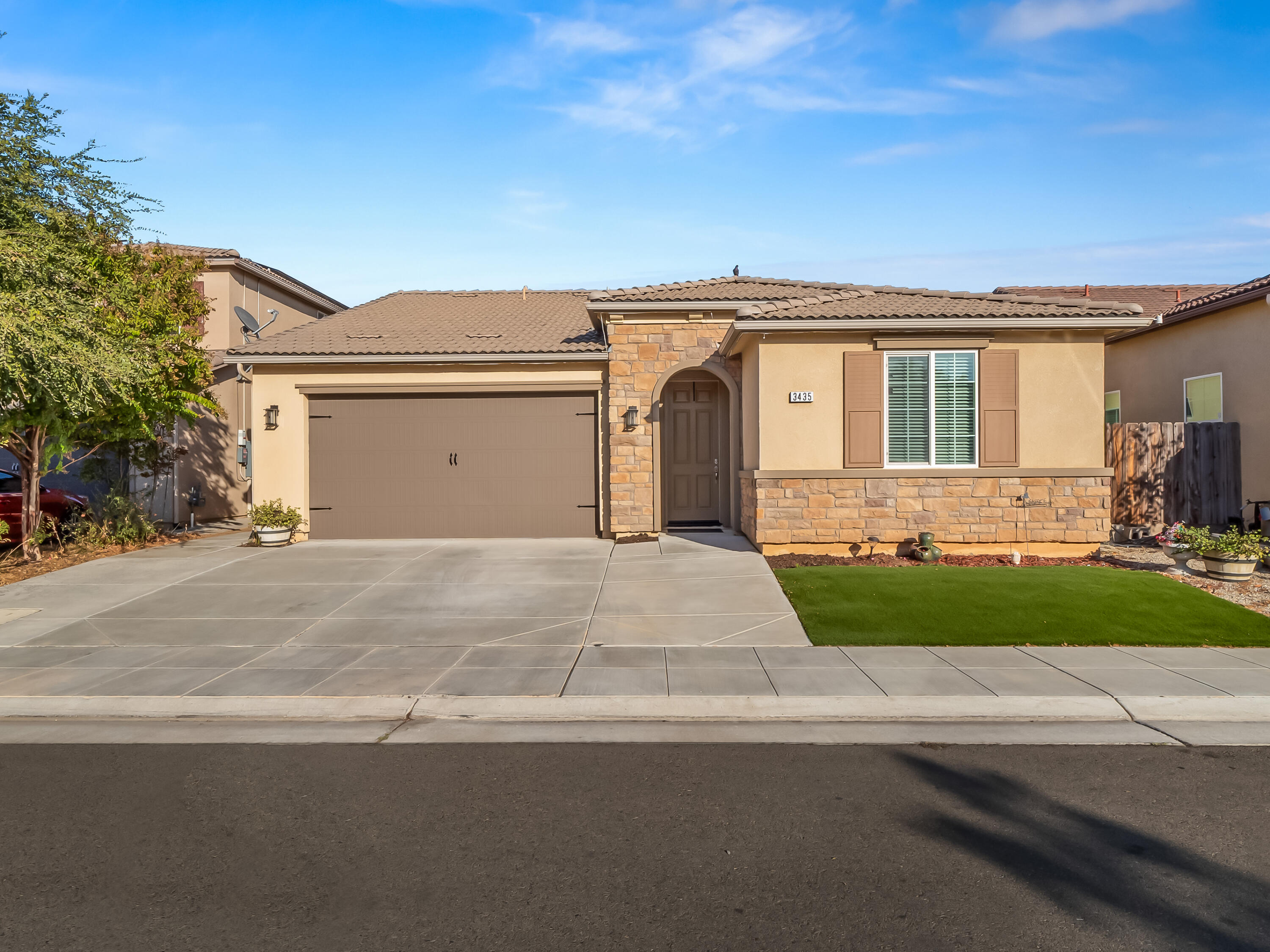 3435 Del Dios Ave, Clovis, CA 93619