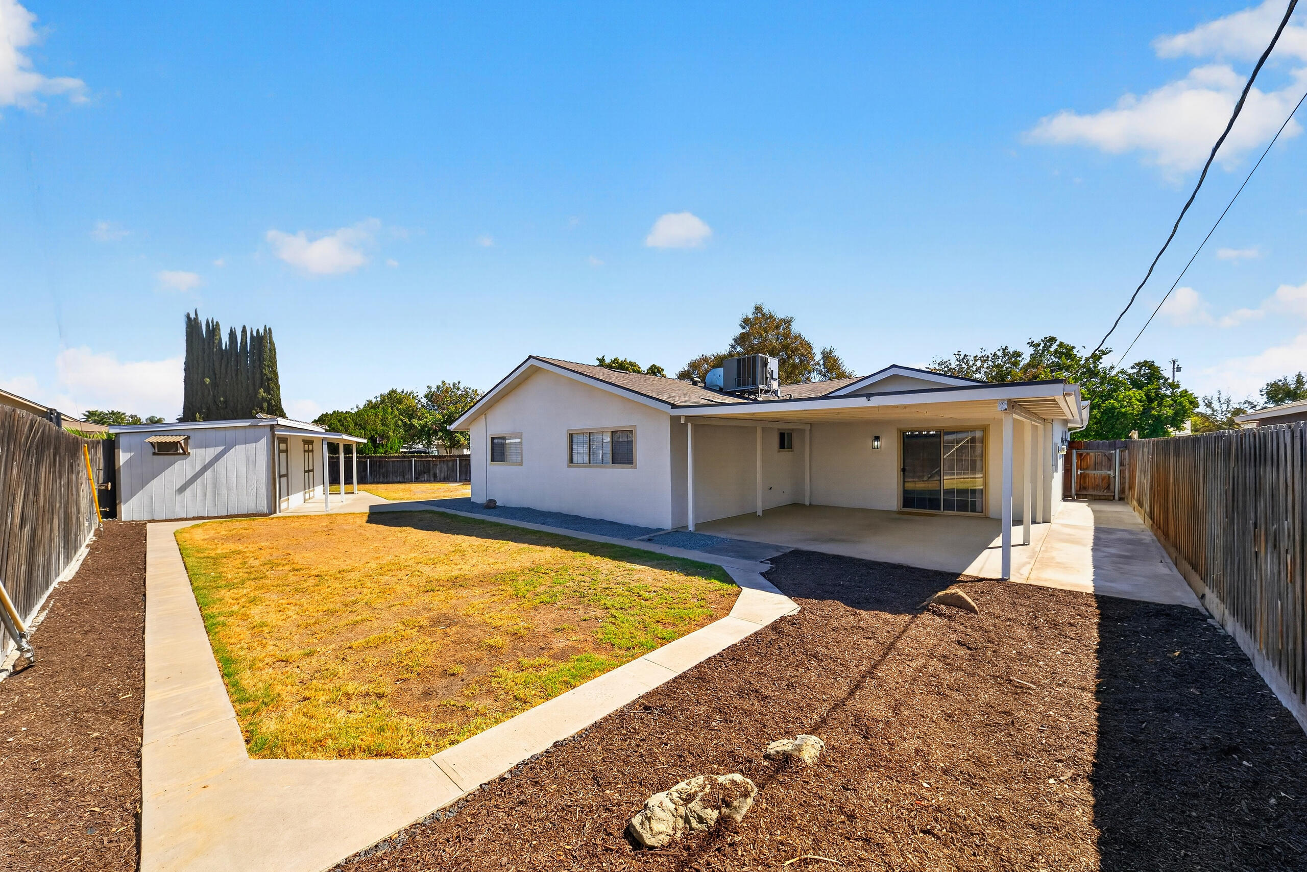 334 E Encore Dr, Hanford, CA 93230