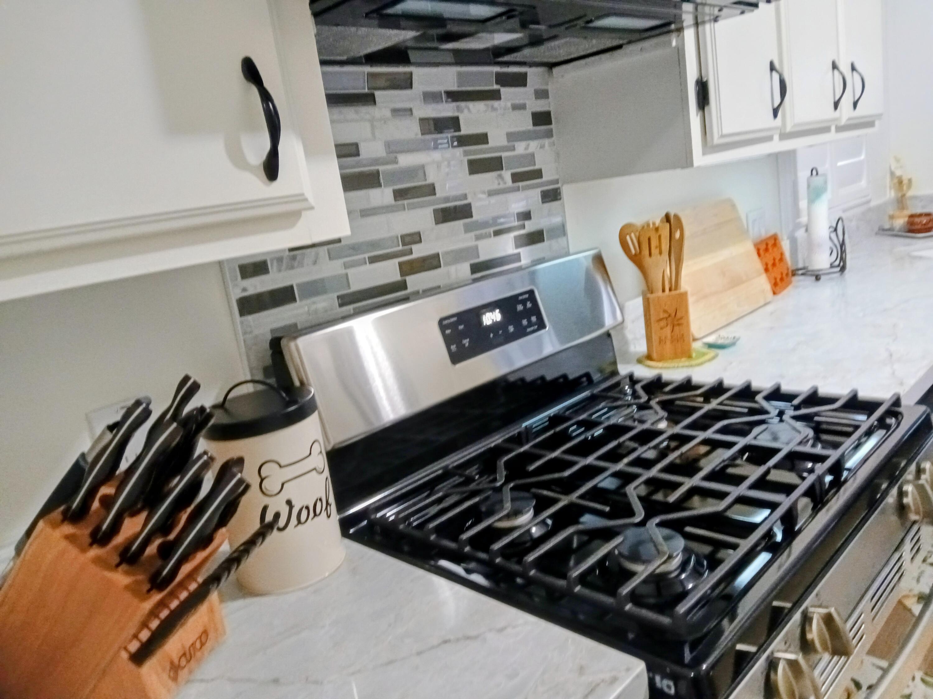2459 N Oaks St #10, Tulare, CA 93274