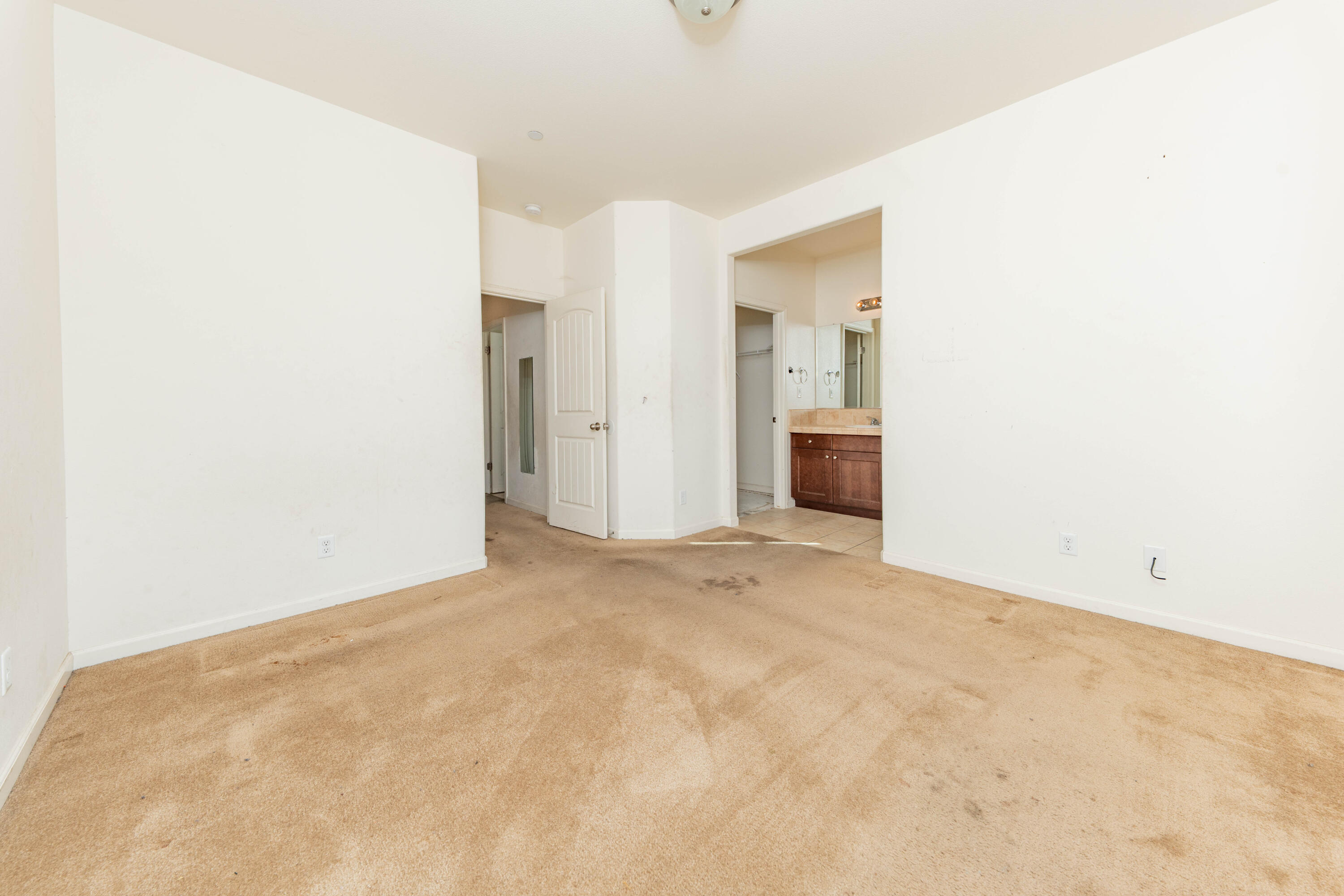1186 Rosemary, Dinuba, CA 93618