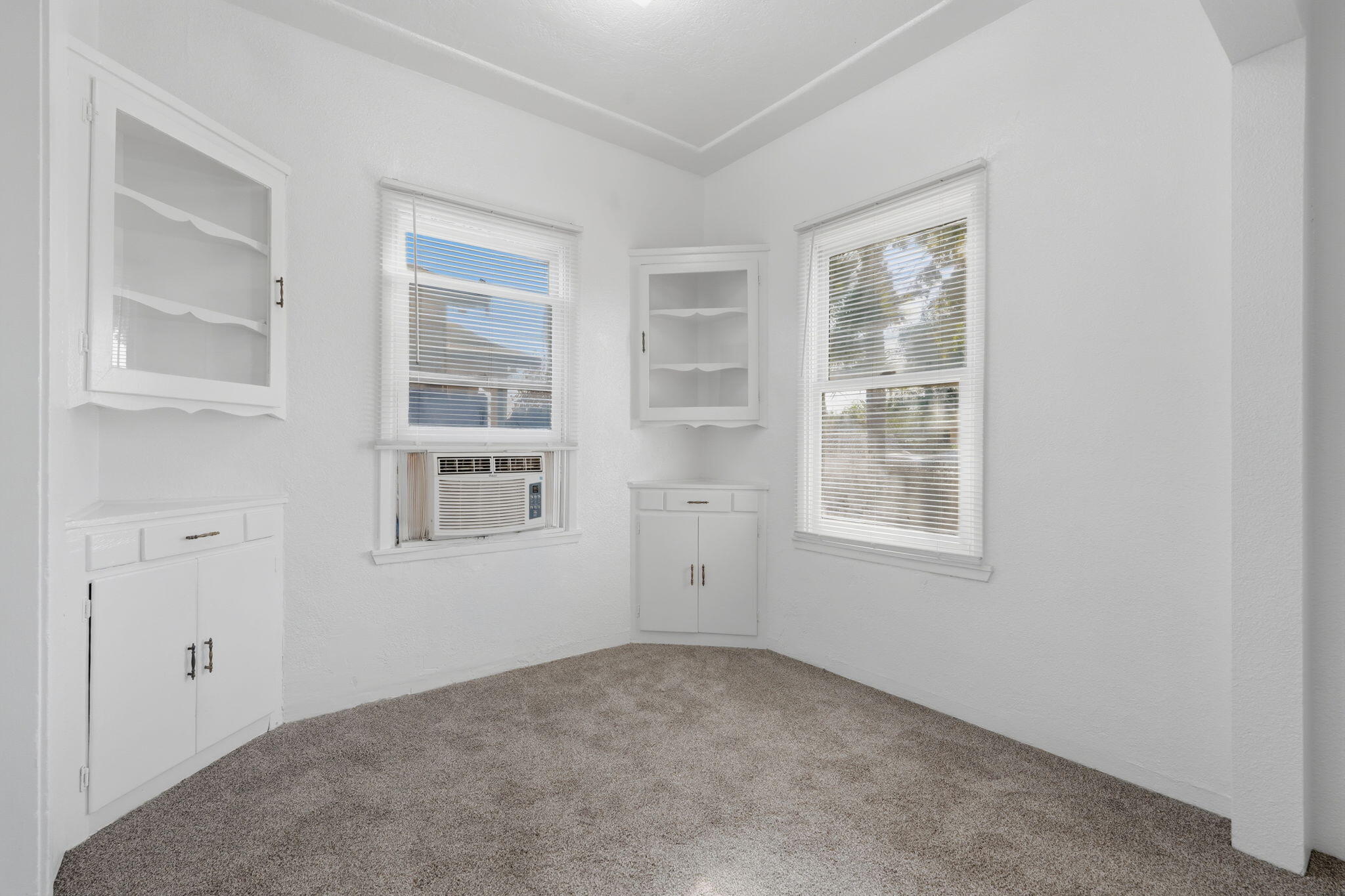 78 N Olive Terrace St, Porterville, CA 93257