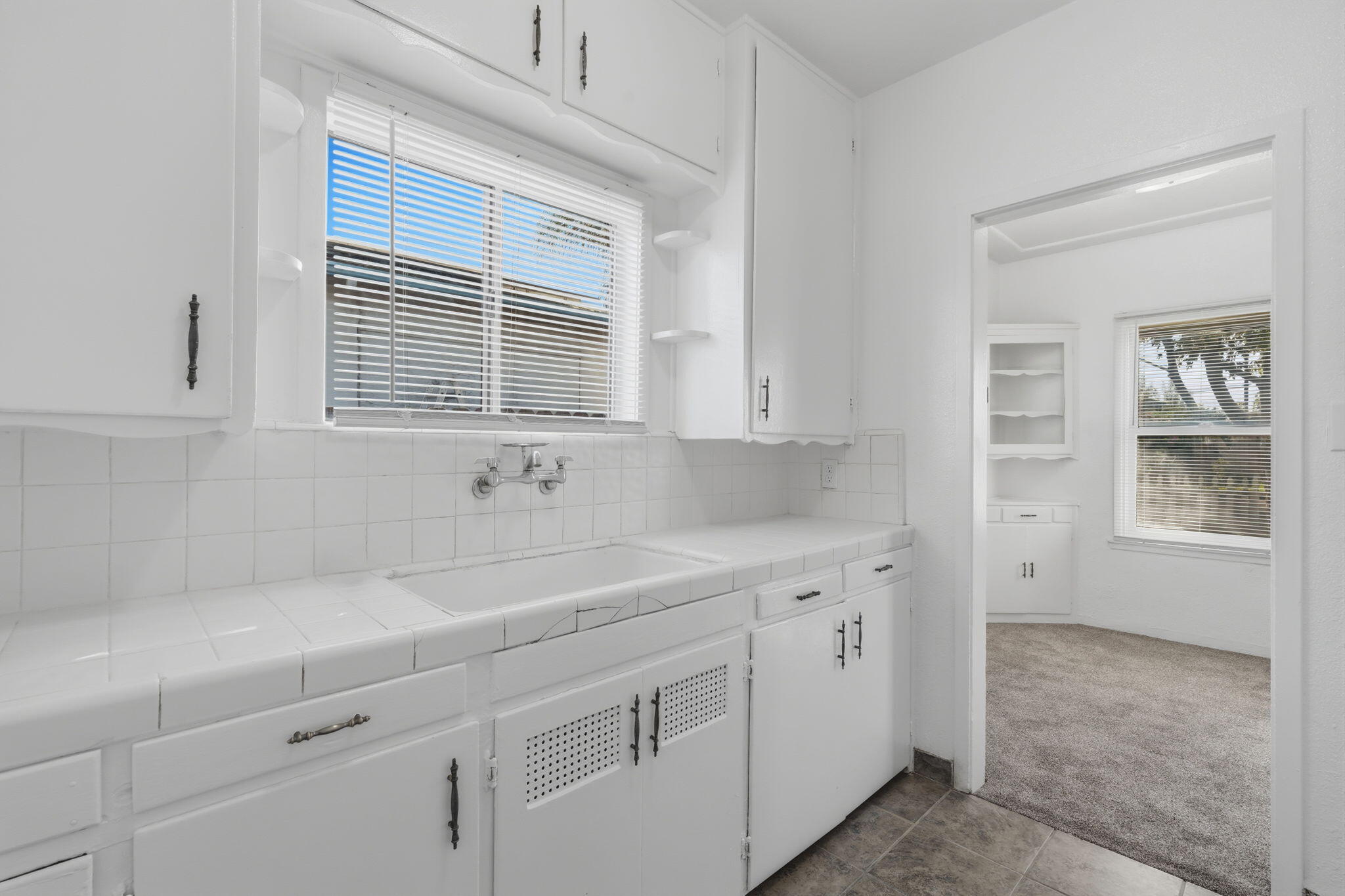 78 N Olive Terrace St, Porterville, CA 93257