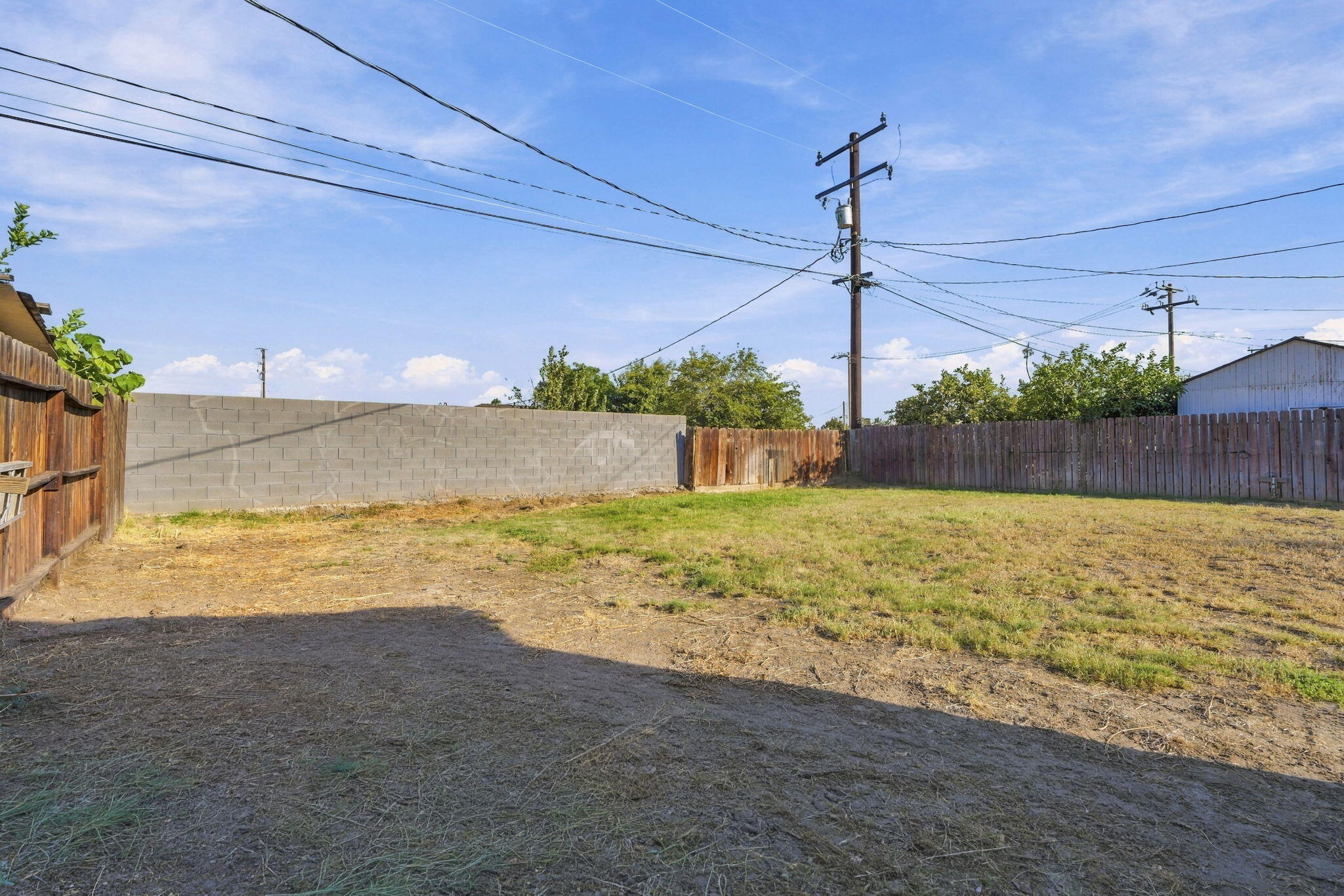 78 N Olive Terrace St, Porterville, CA 93257