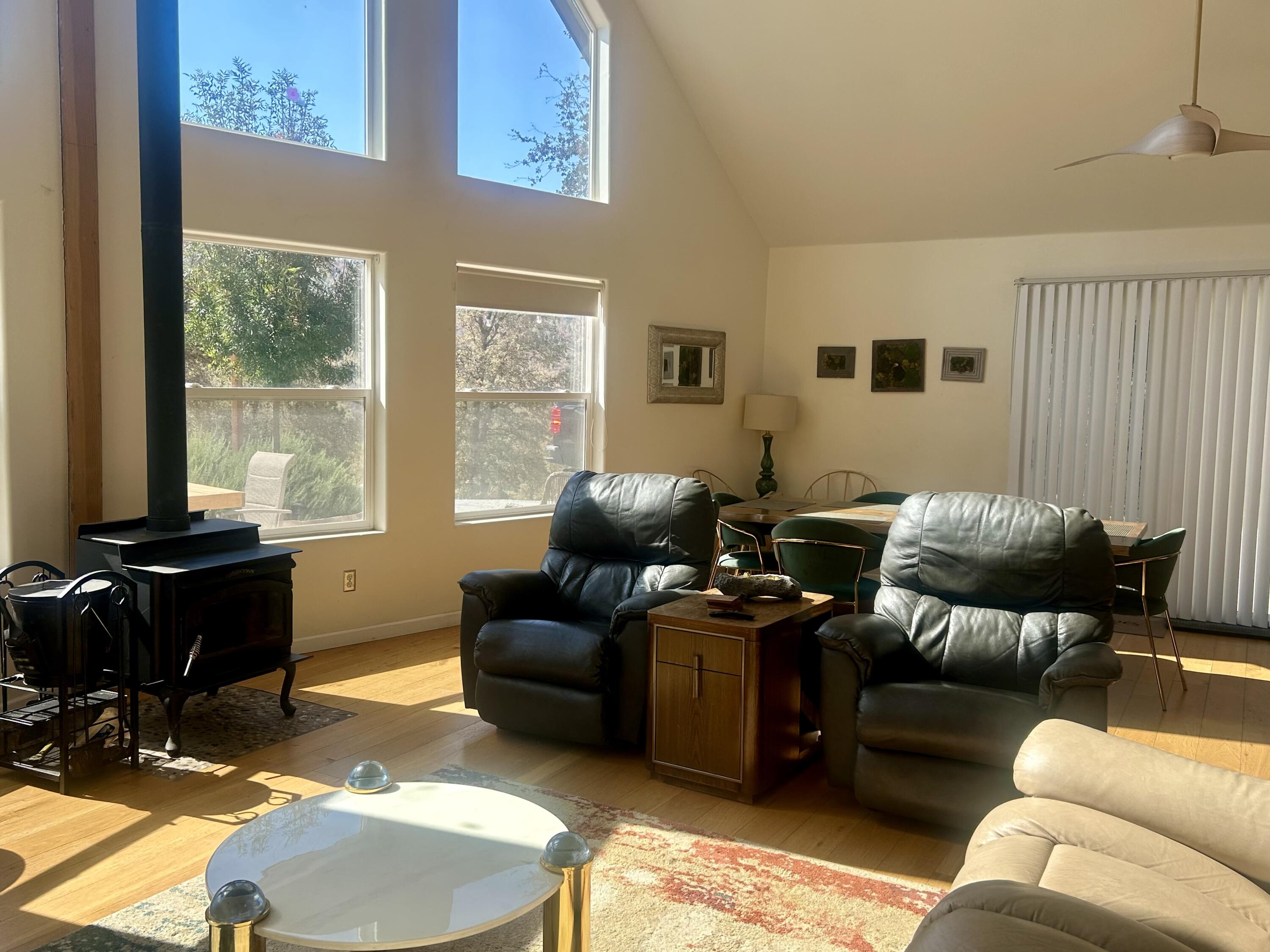 147 Rabbit Foot Trl, California Hot Springs, CA 93207