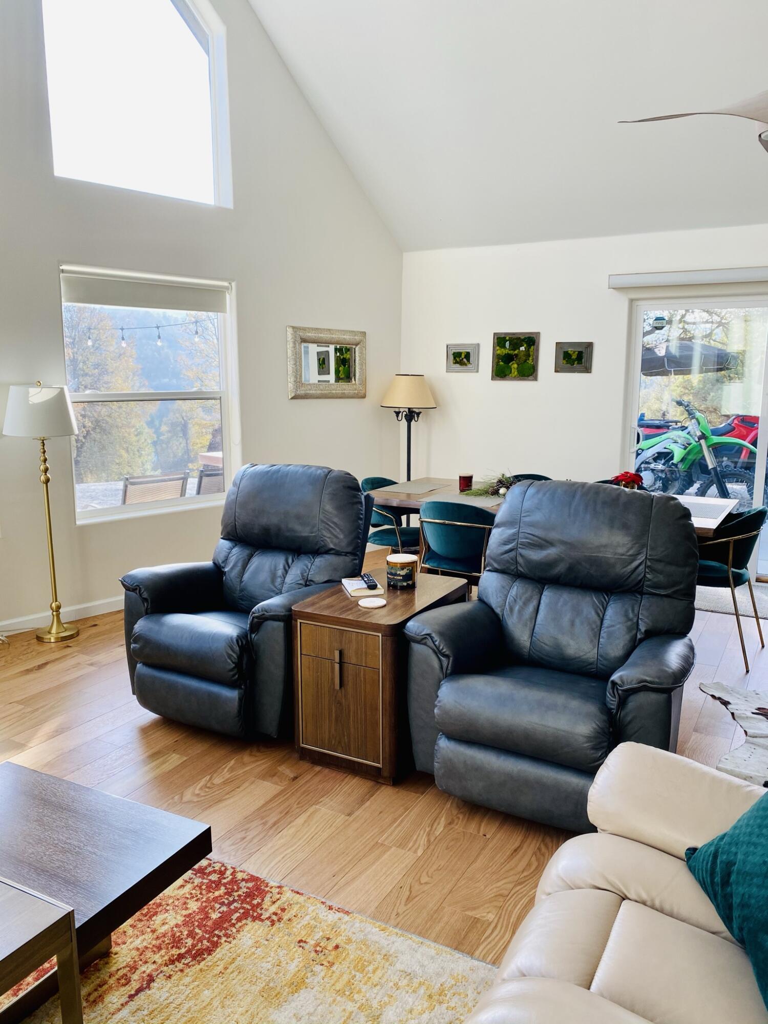 147 Rabbit Foot Trl, California Hot Springs, CA 93207