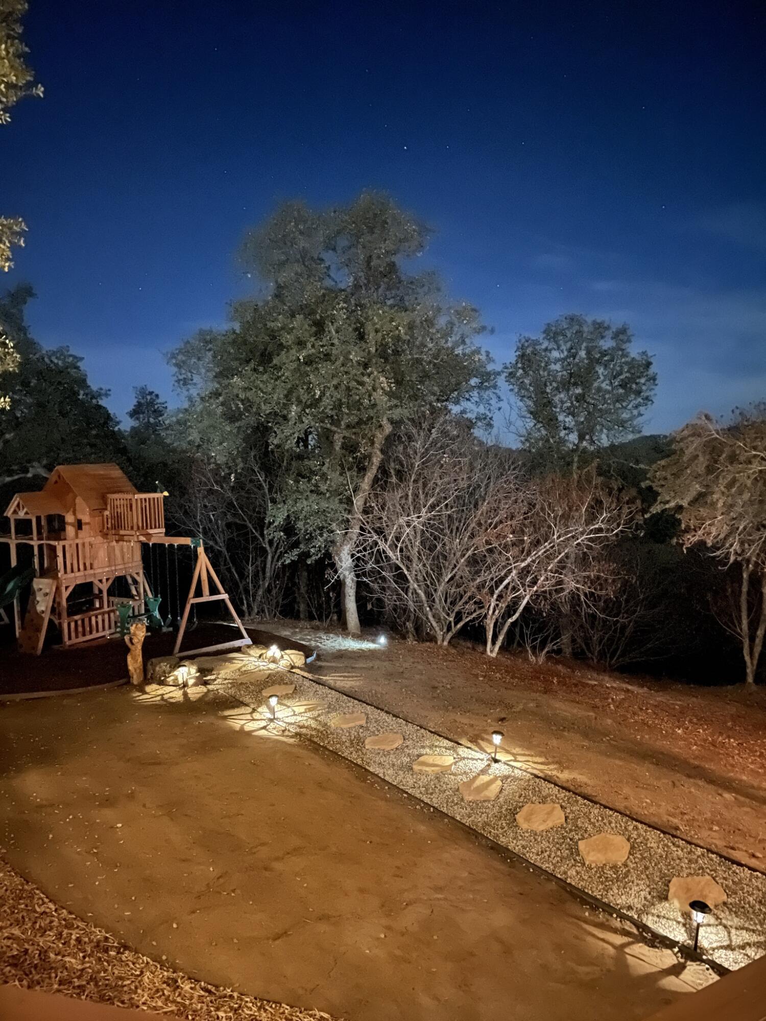 147 Rabbit Foot Trl, California Hot Springs, CA 93207