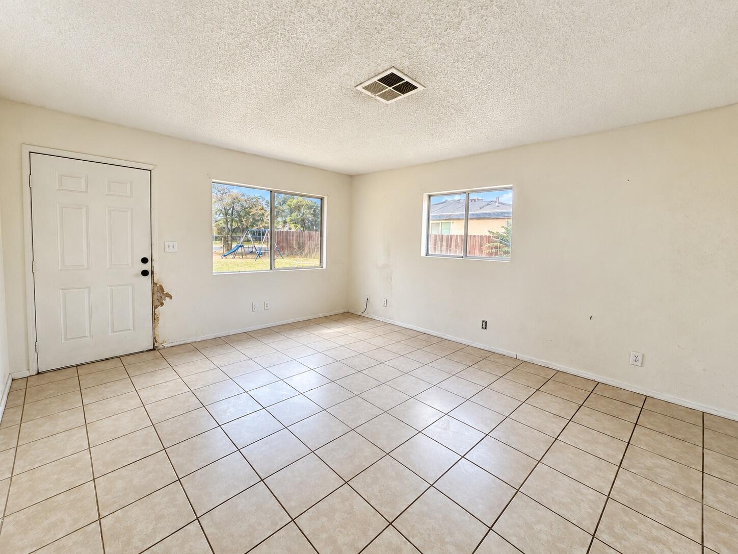 807 Castaic Ave, Bakersfield, CA 93308