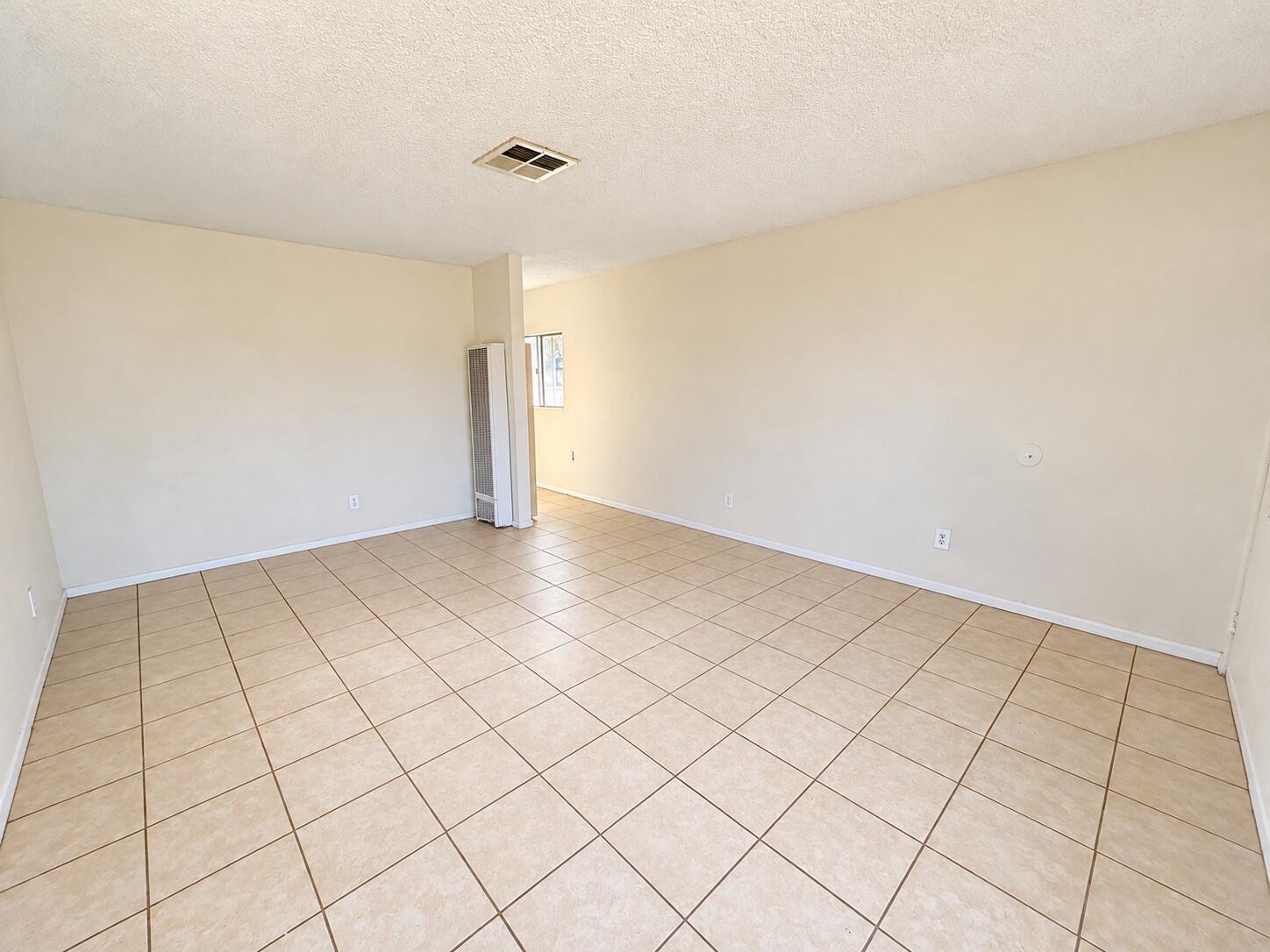 807 Castaic Ave, Bakersfield, CA 93308