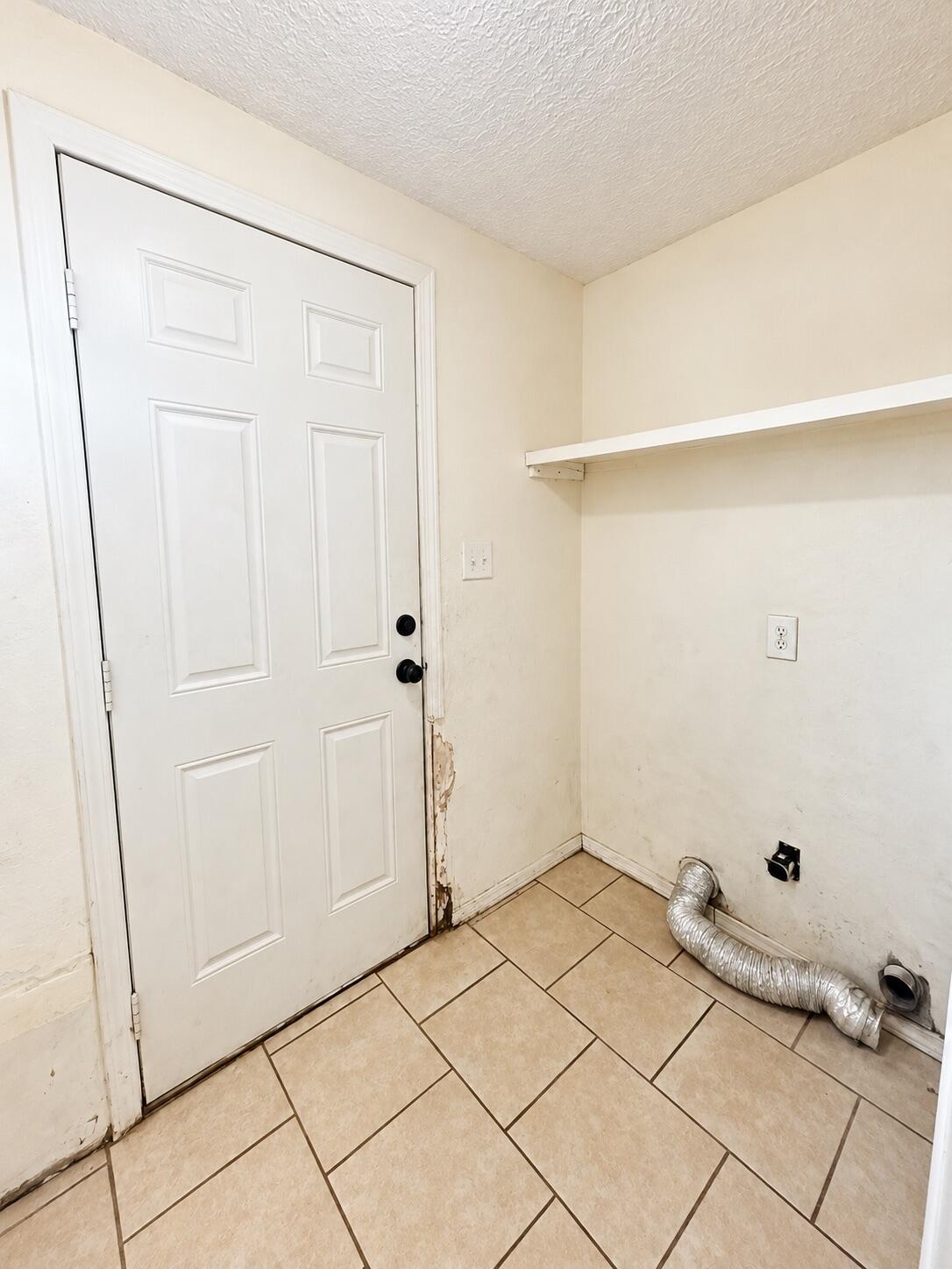 807 Castaic Ave, Bakersfield, CA 93308