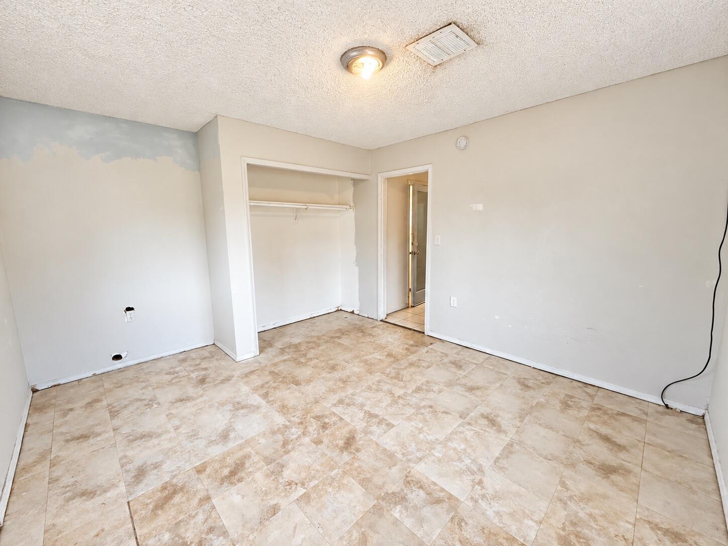 807 Castaic Ave, Bakersfield, CA 93308