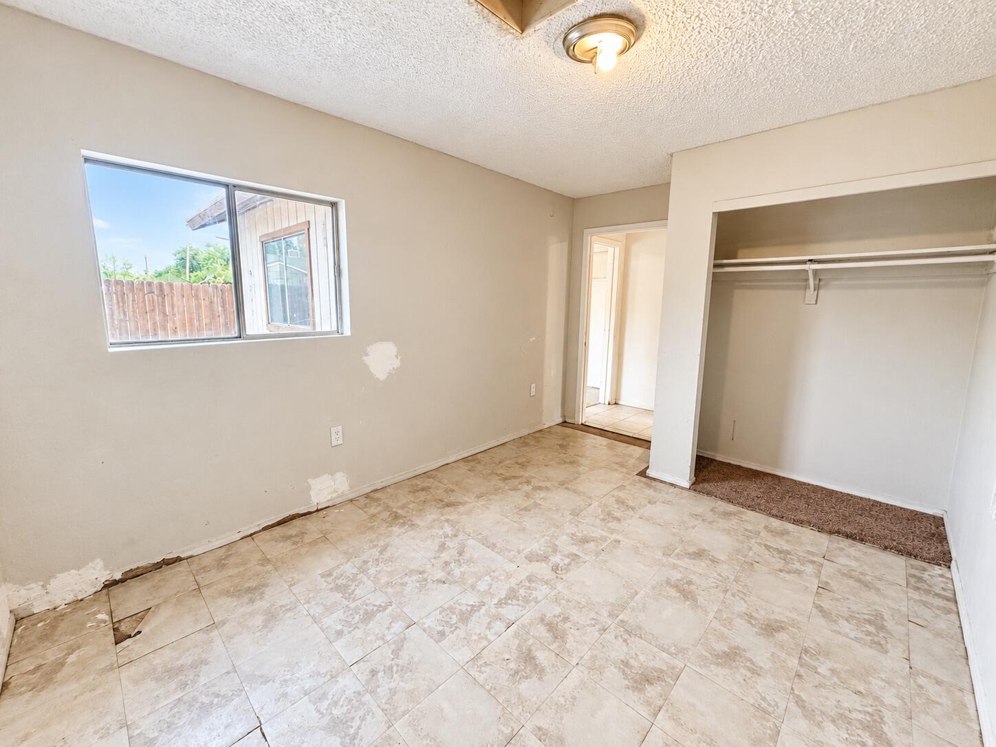 807 Castaic Ave, Bakersfield, CA 93308