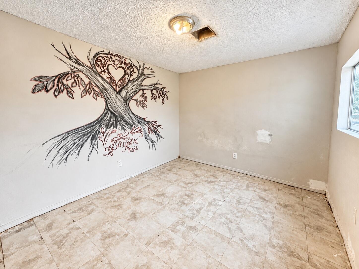 807 Castaic Ave, Bakersfield, CA 93308