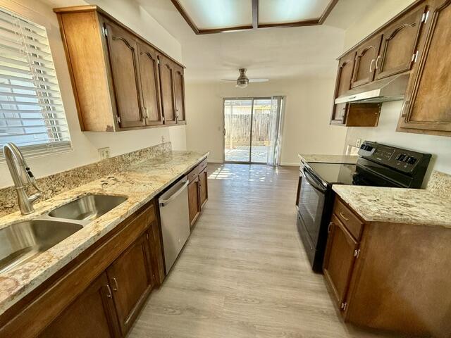 201 N Bollinger St, Visalia, CA 93291