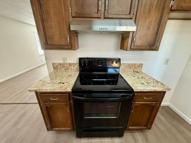 201 N Bollinger St, Visalia, CA 93291