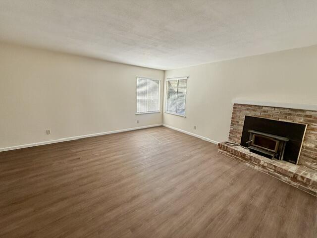 201 N Bollinger St, Visalia, CA 93291