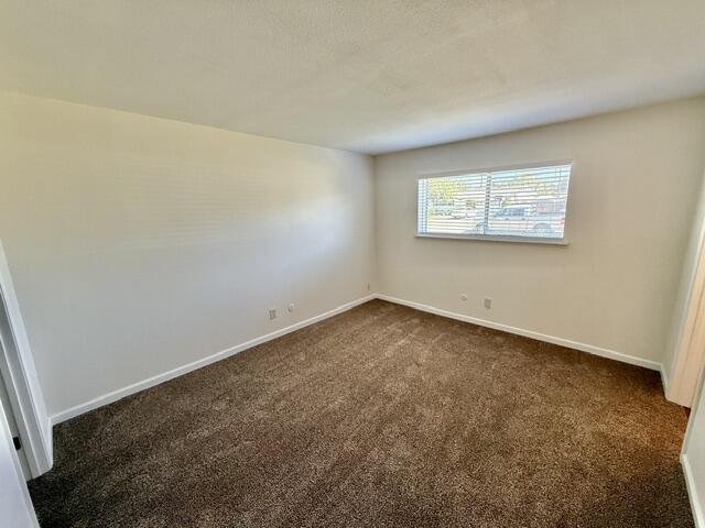 201 N Bollinger St, Visalia, CA 93291
