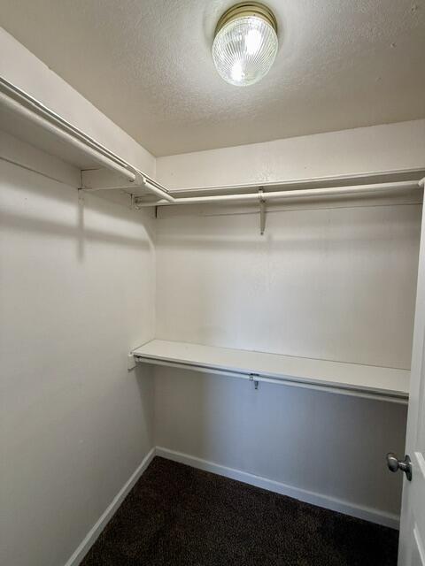 201 N Bollinger St, Visalia, CA 93291