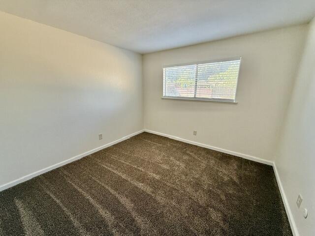 201 N Bollinger St, Visalia, CA 93291