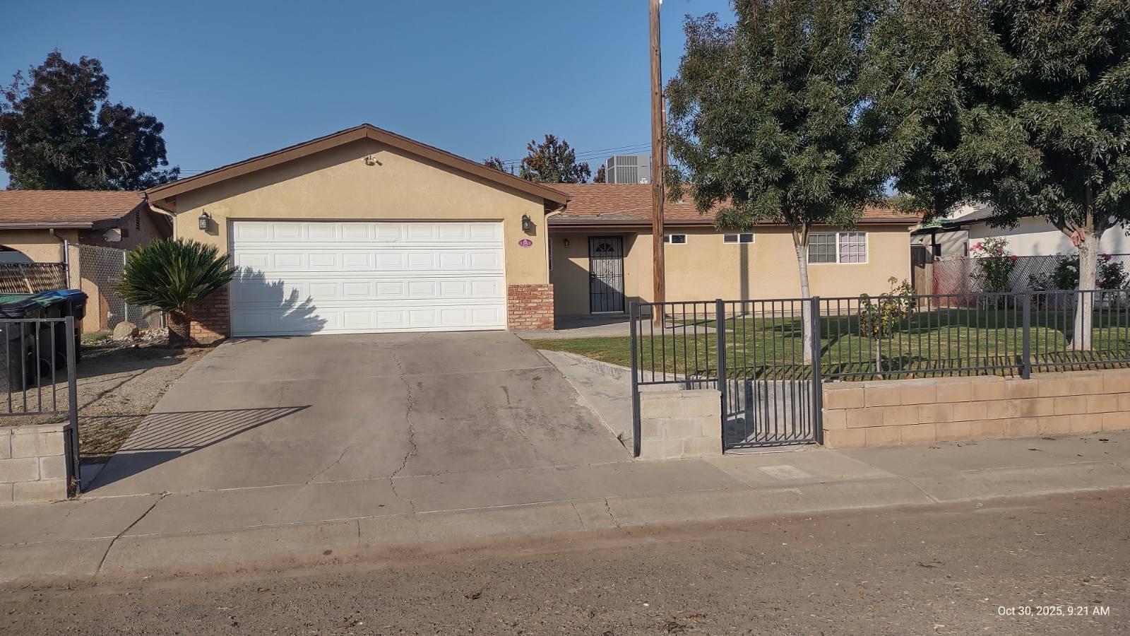 1363 S State St, Porterville, CA 93257