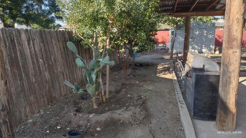 1363 S State St, Porterville, CA 93257