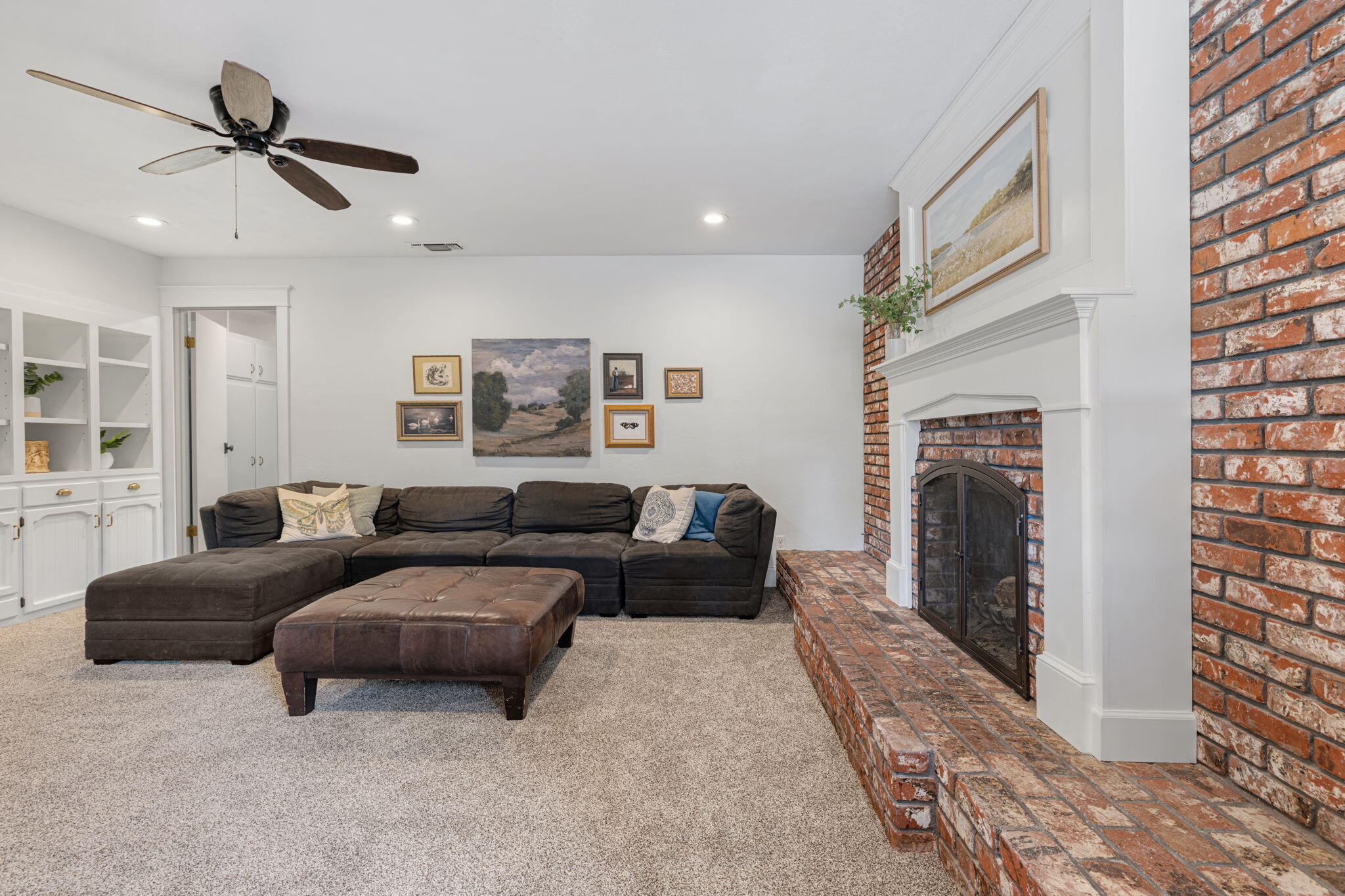14893 Lipson Ave, Visalia, CA 93292
