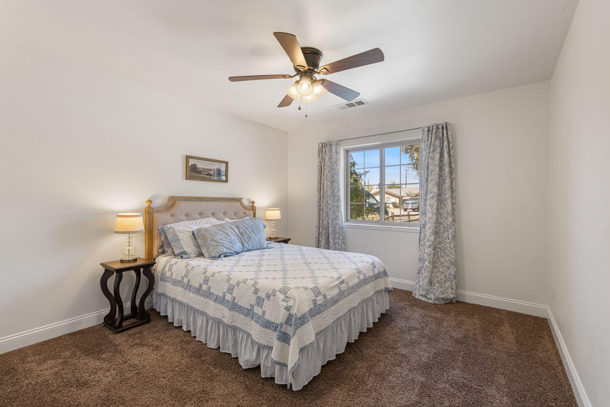 14893 Lipson Ave, Visalia, CA 93292