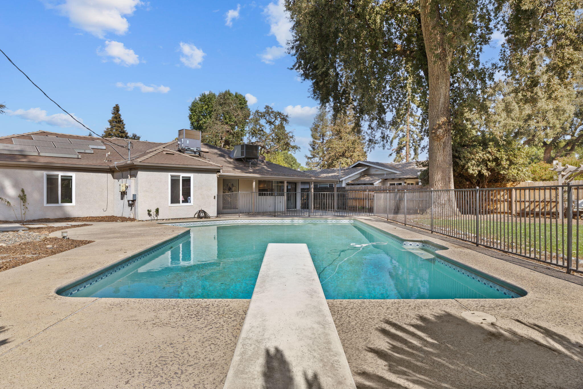 14893 Lipson Ave, Visalia, CA 93292