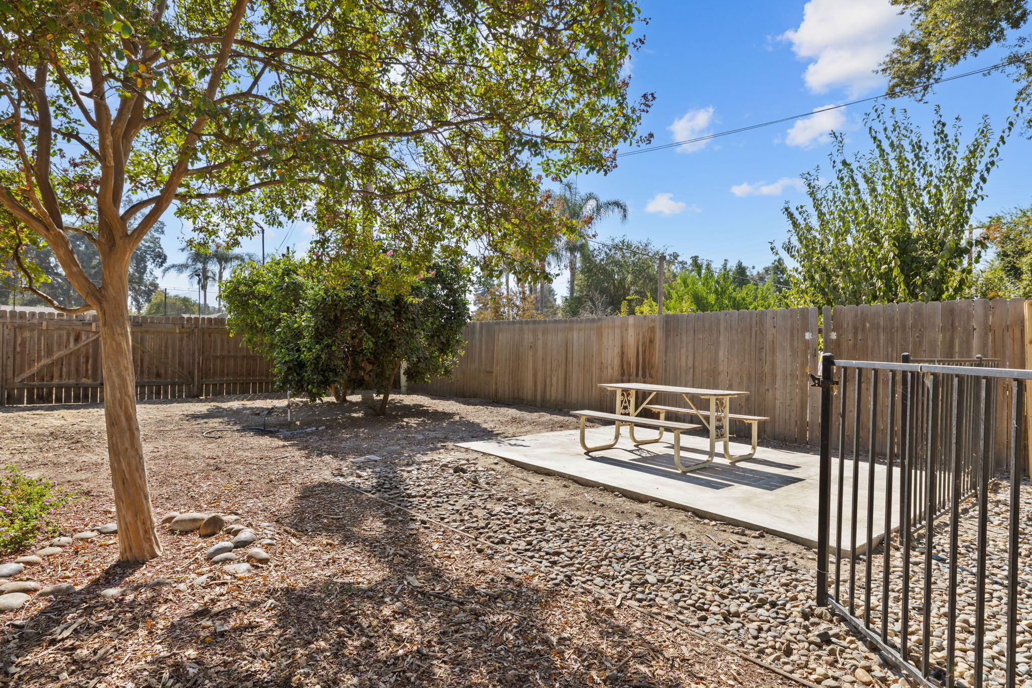14893 Lipson Ave, Visalia, CA 93292