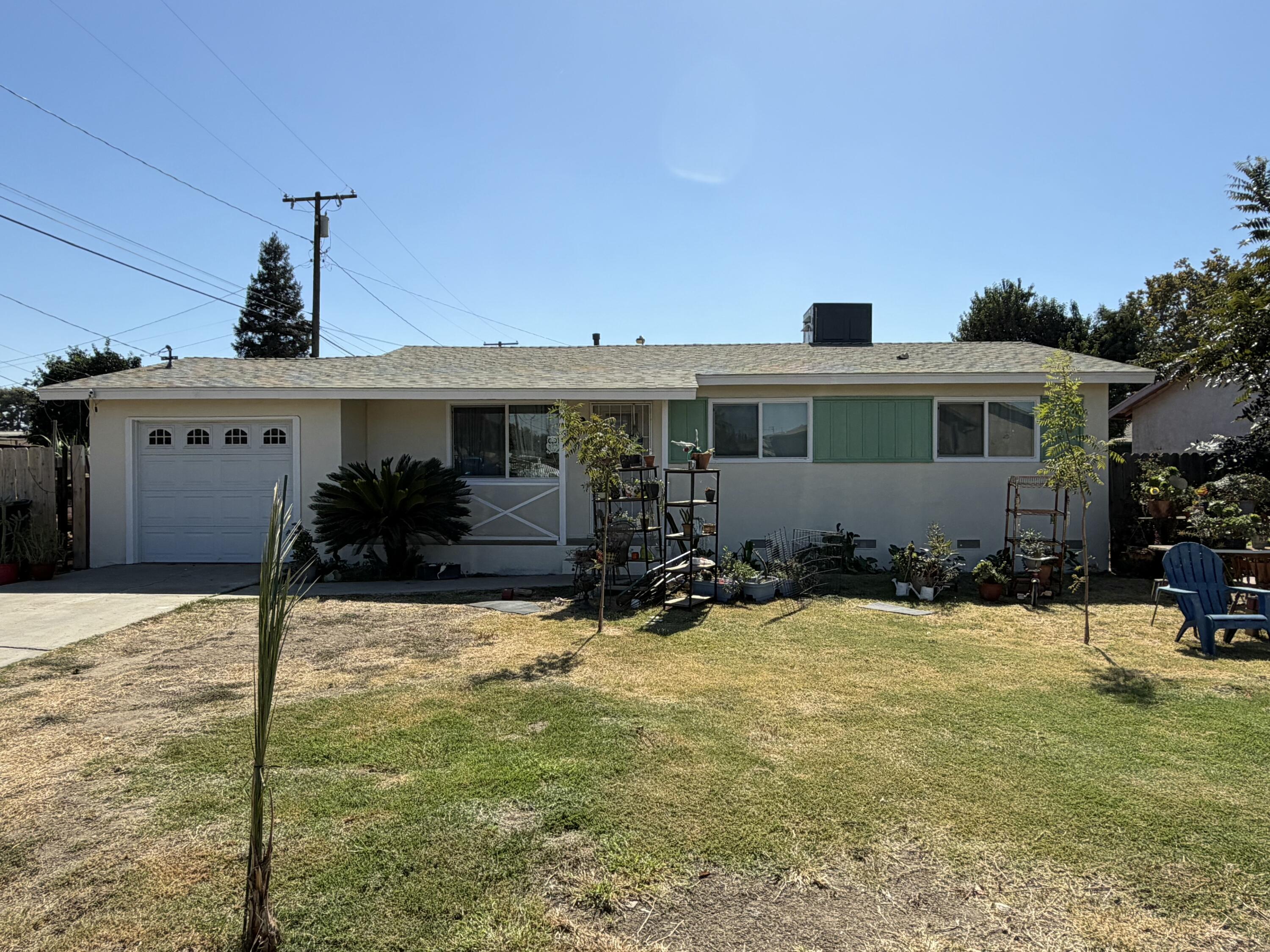 1129 W Tulare Ave, Tulare, CA 93274