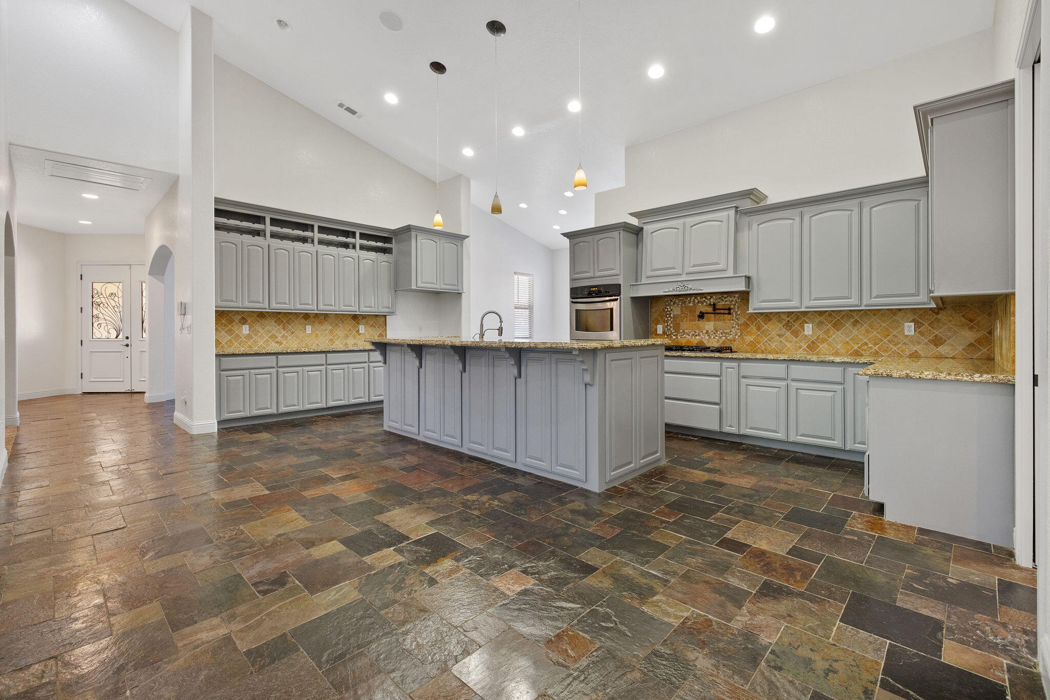17616 Meagan Ct, Springville, CA 93265