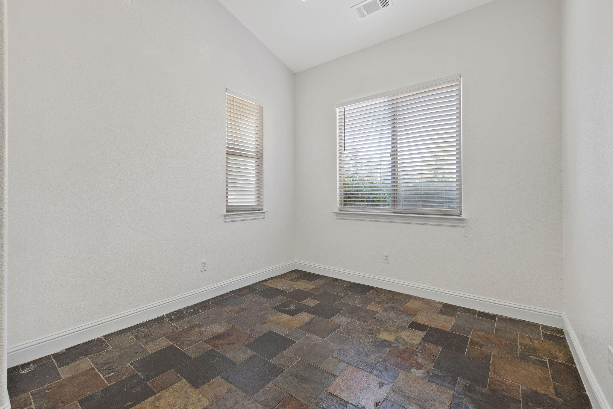 17616 Meagan Ct, Springville, CA 93265