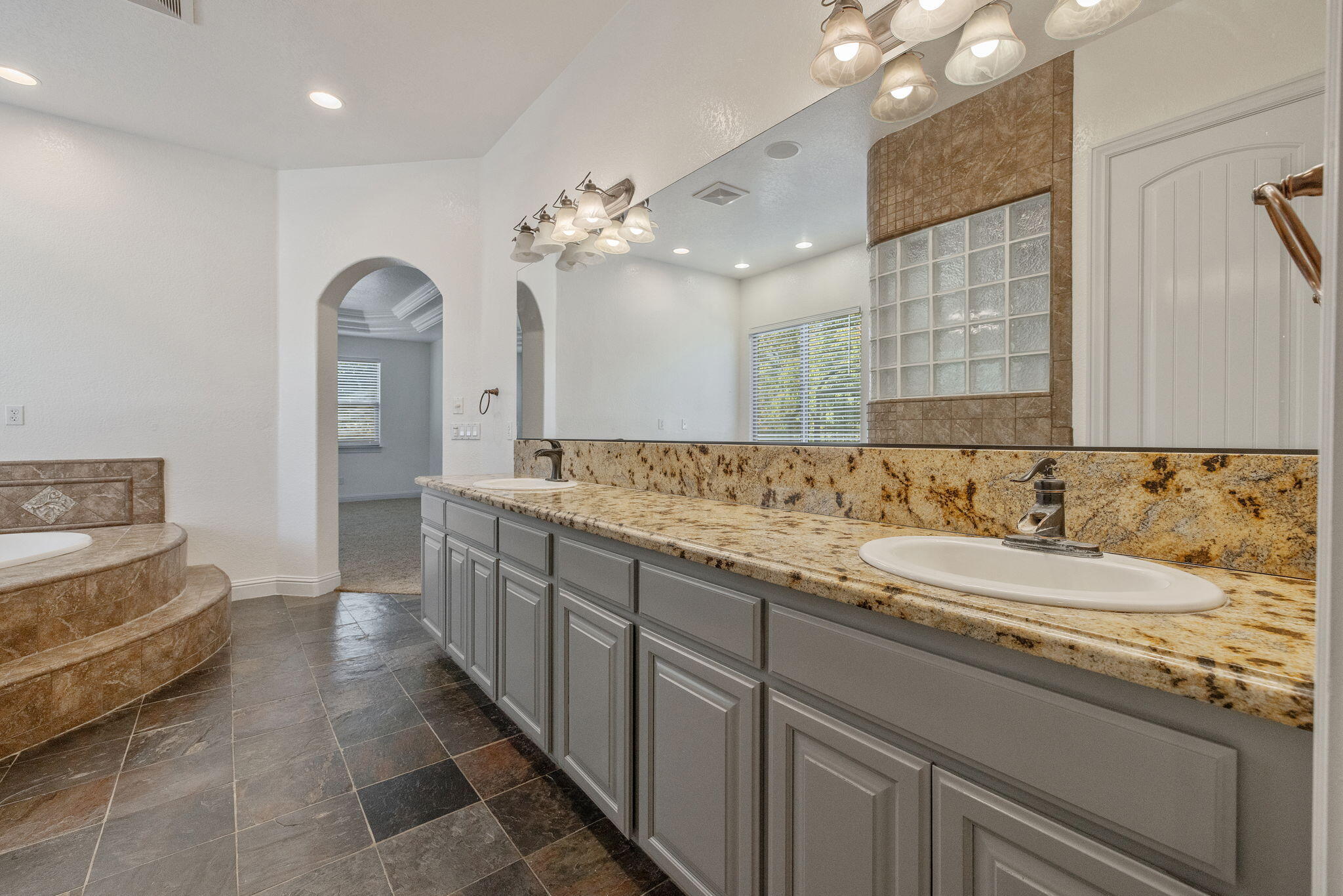 17616 Meagan Ct, Springville, CA 93265