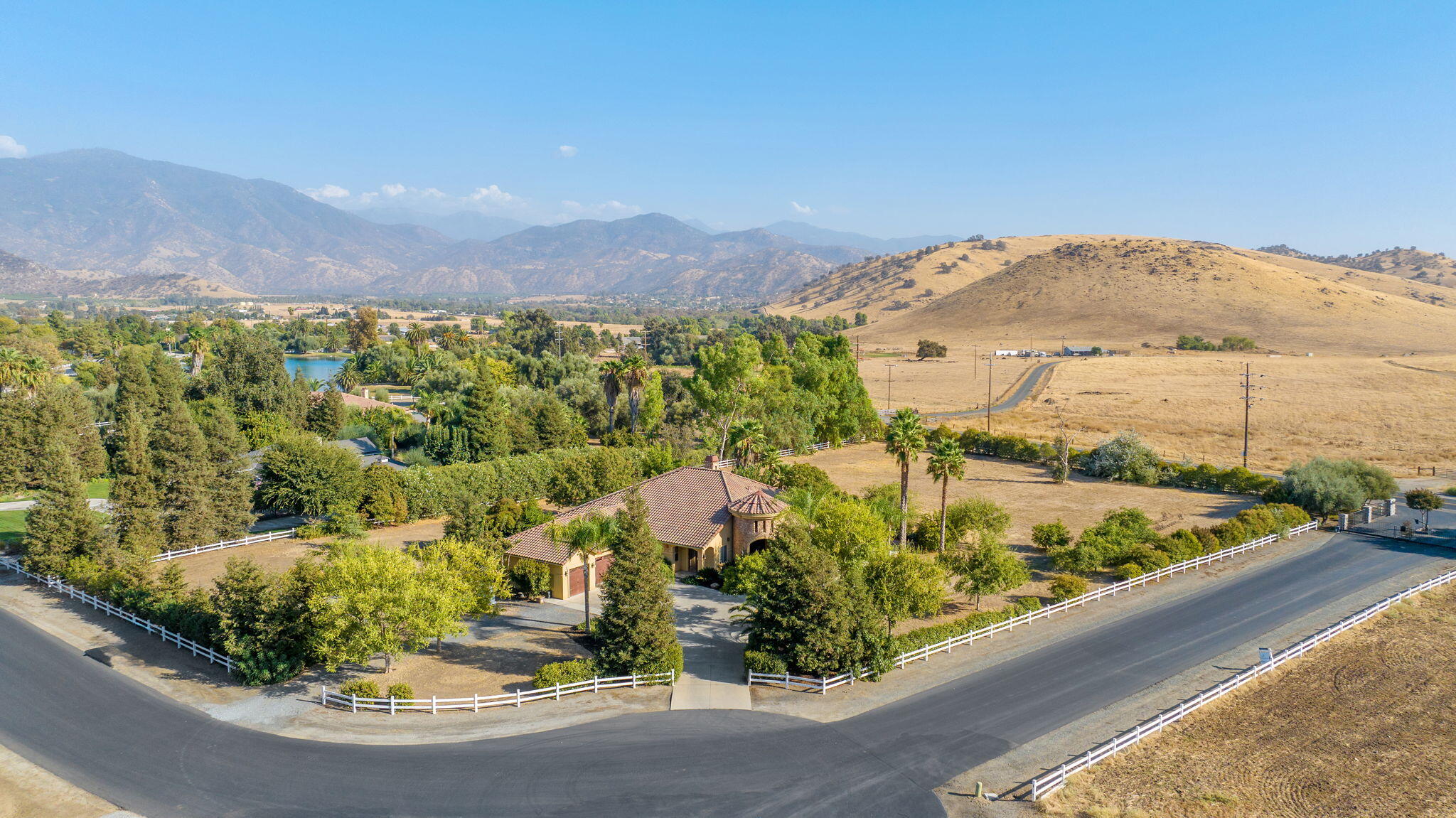 17616 Meagan Ct, Springville, CA 93265