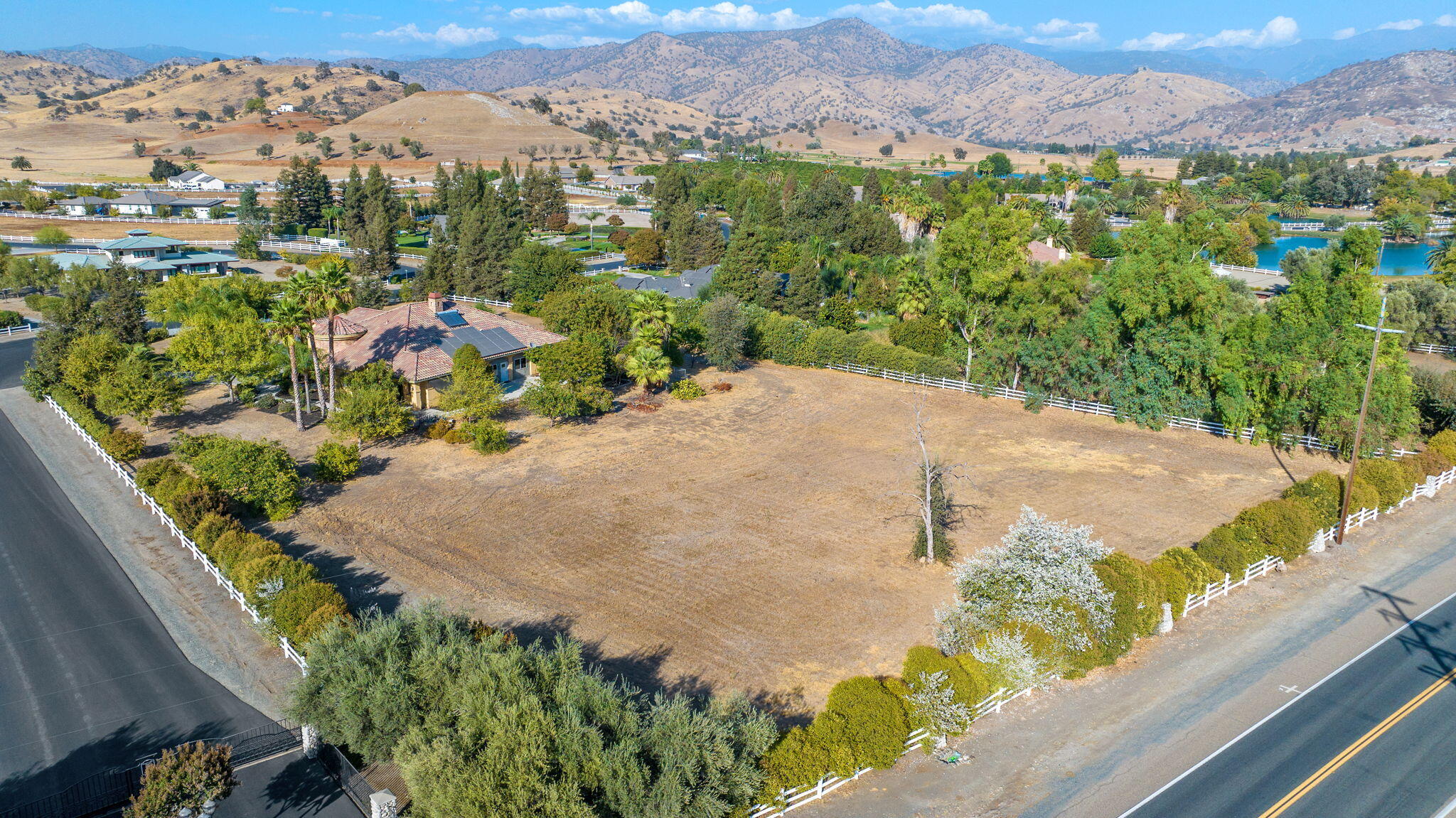 17616 Meagan Ct, Springville, CA 93265