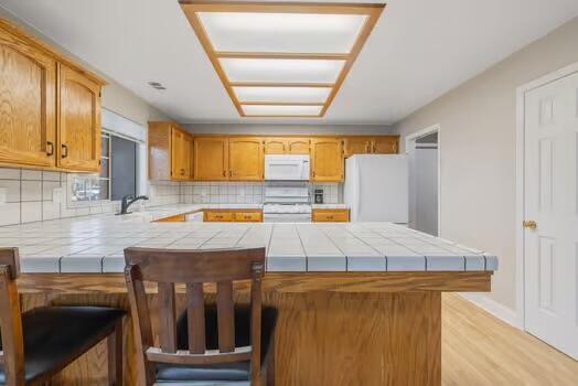 1987 W Orange Ave, Porterville, CA 93257